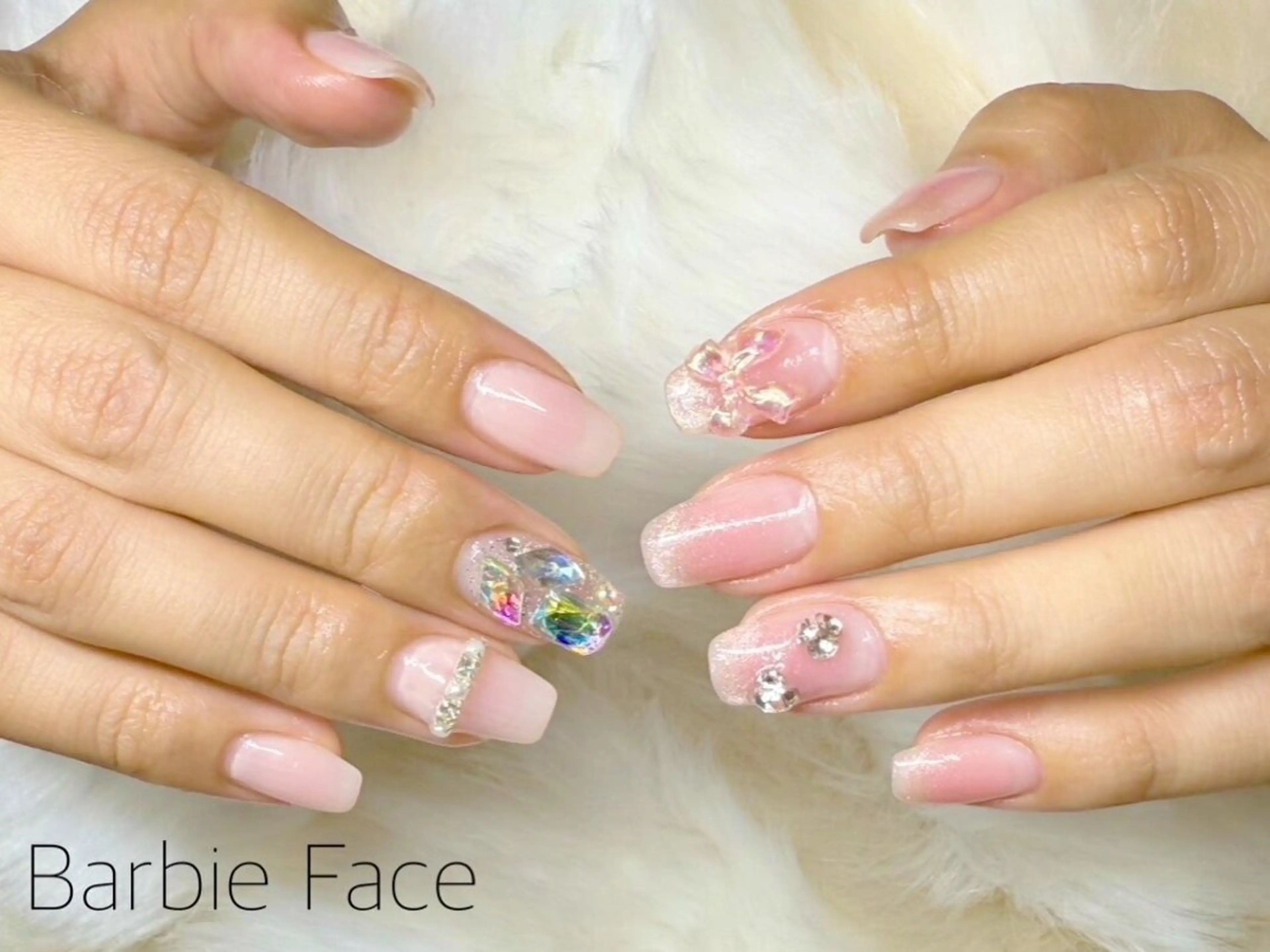 【ハンド】【オフ無料】チークマグネット🩷の写真