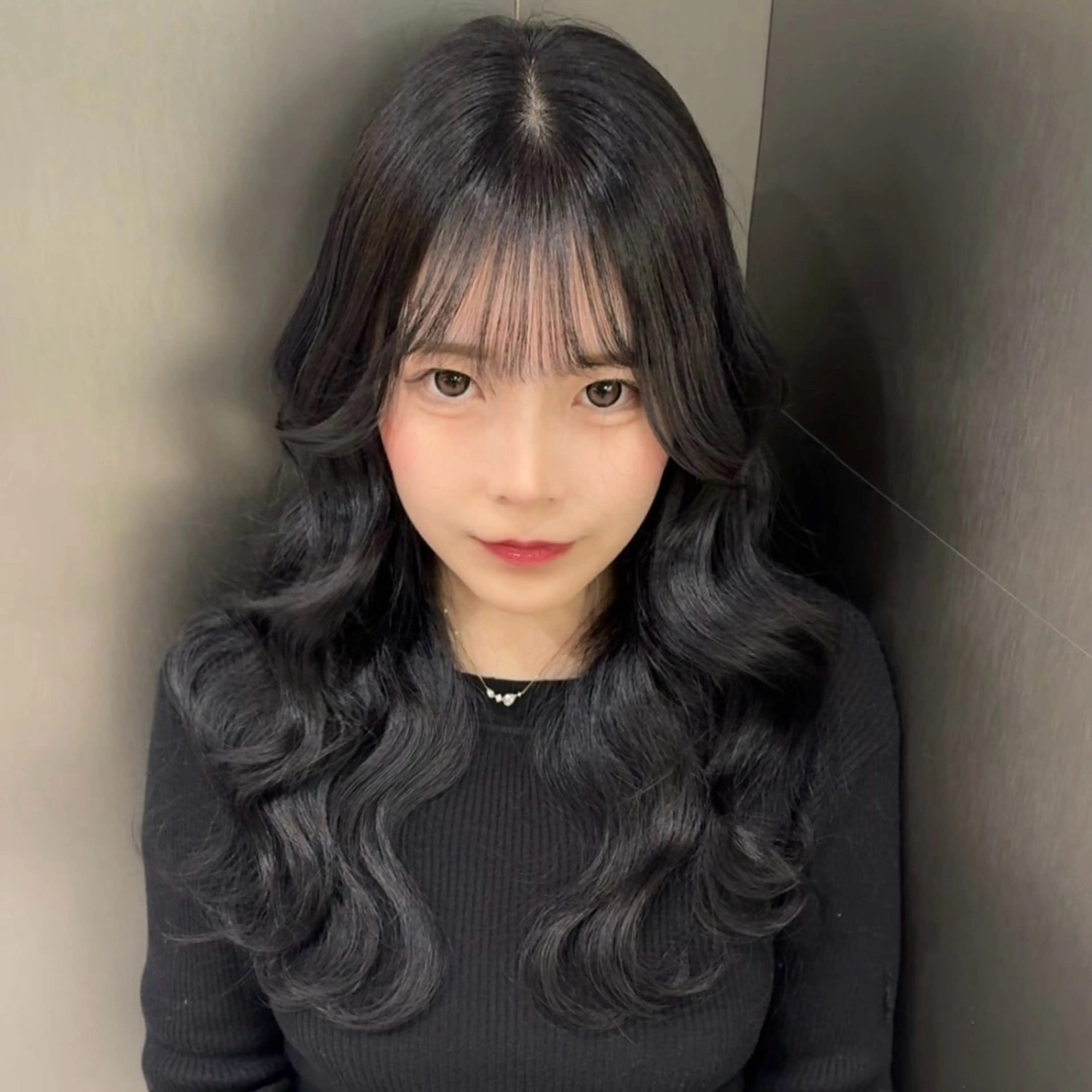 セミロング カラー 🤍Suzuka🤍 ハイトーン/ブリーチのヘアスタイル