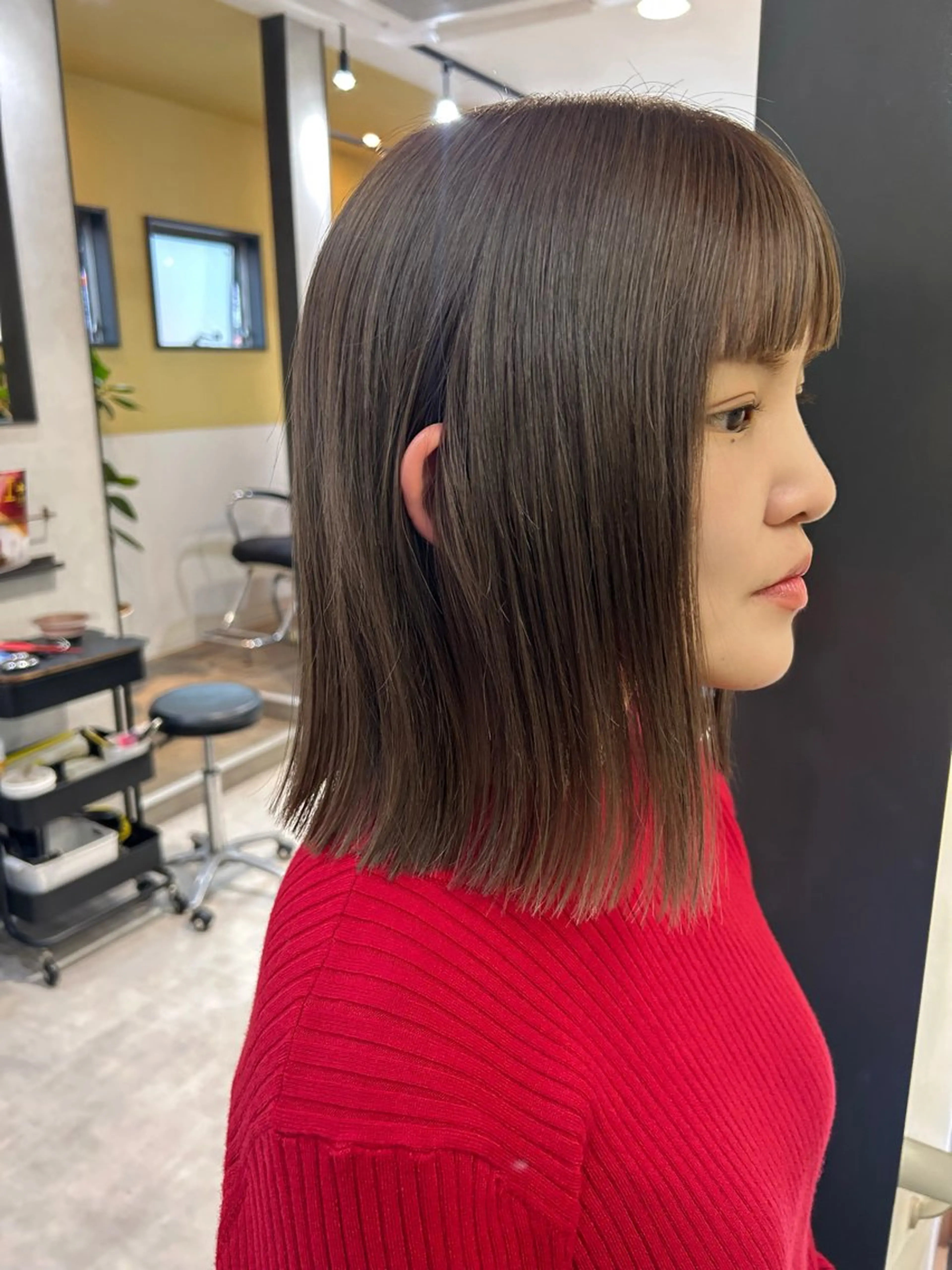ミディアム カラー グレージュ ラベンダーカラー ラベンダーグレージュ ラベンダーグレー hub hair レイヤー/透明感のヘアスタイル