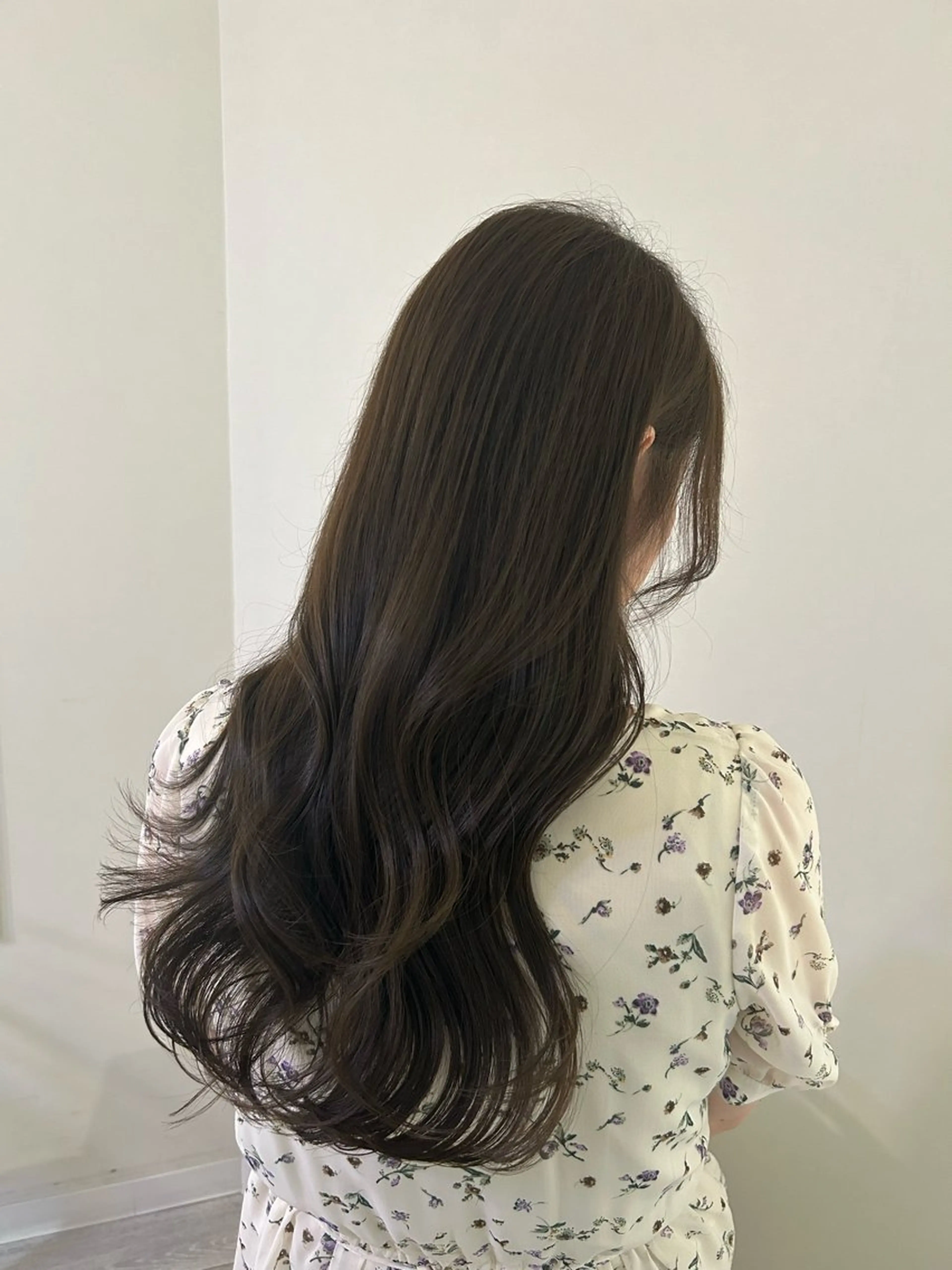 カラー yamamoto yutaroのヘアスタイル