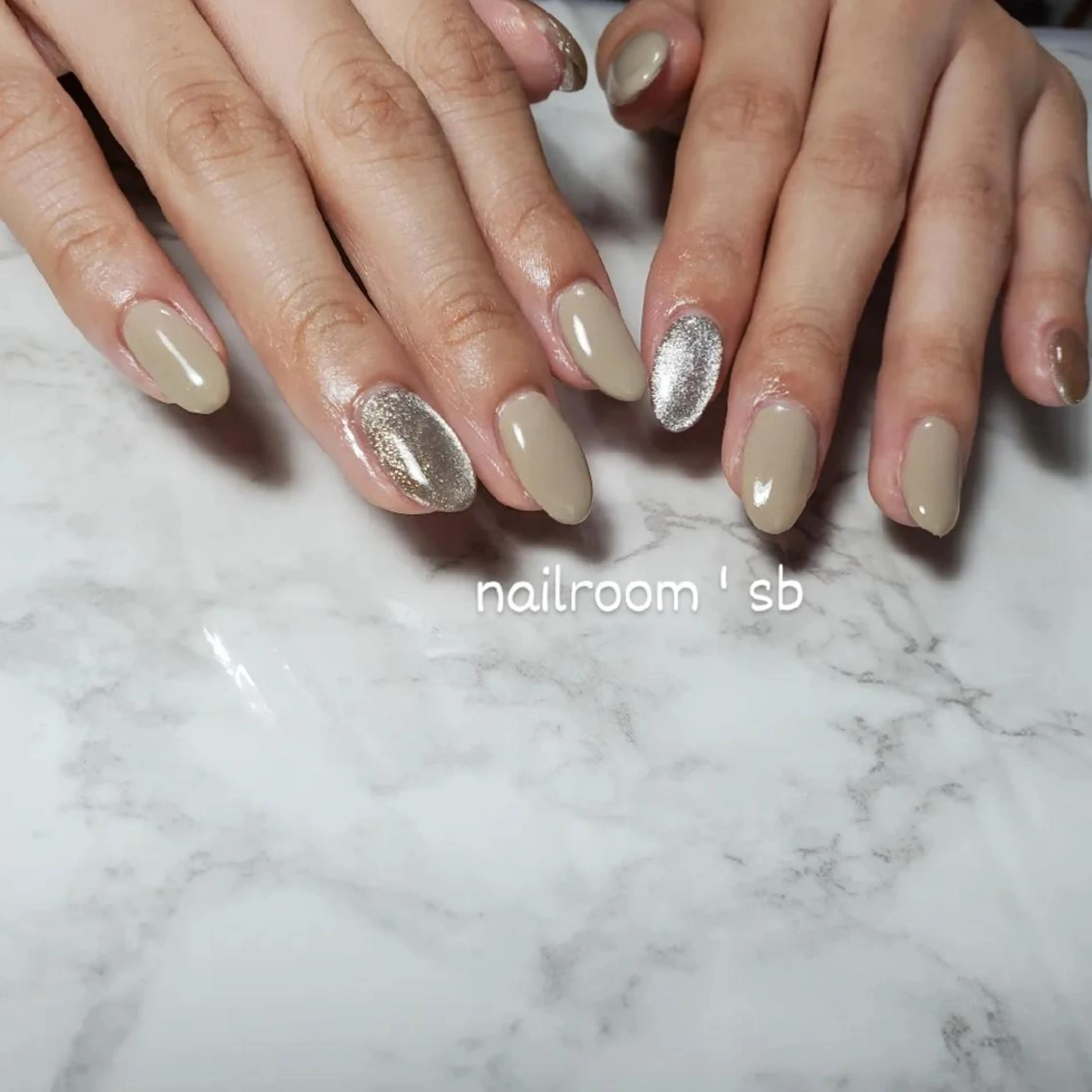 ネイル ハンドネイル nailroom‪ sb‪‪𓈒𓂂𓏸のネイルデザイン