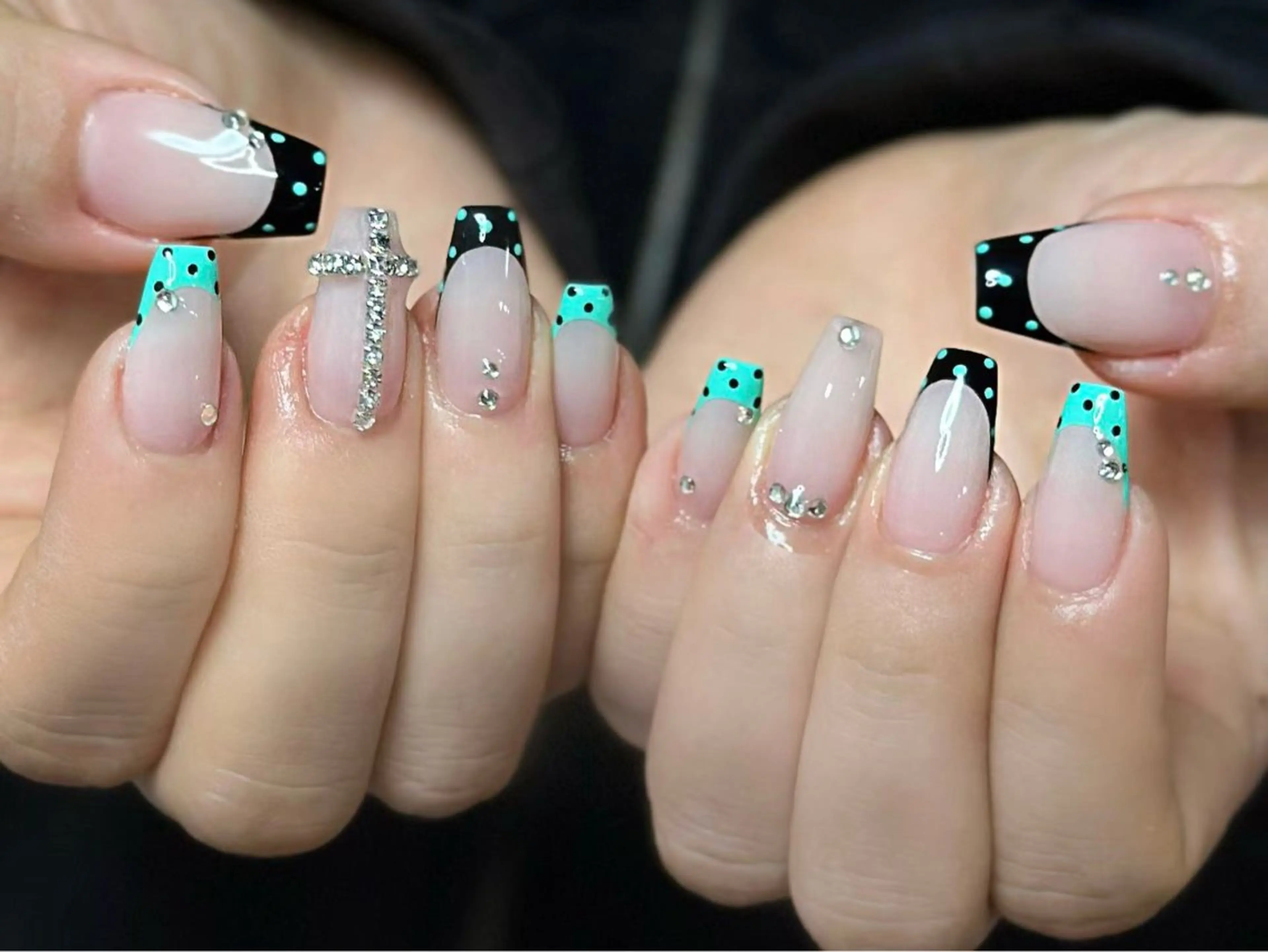 ネイル アートネイル オーロラネイル チークネイル フレンチネイル ガラスフレンチ ハンドネイル 🎀🎀YooLi Nail Salonのネイルデザイン