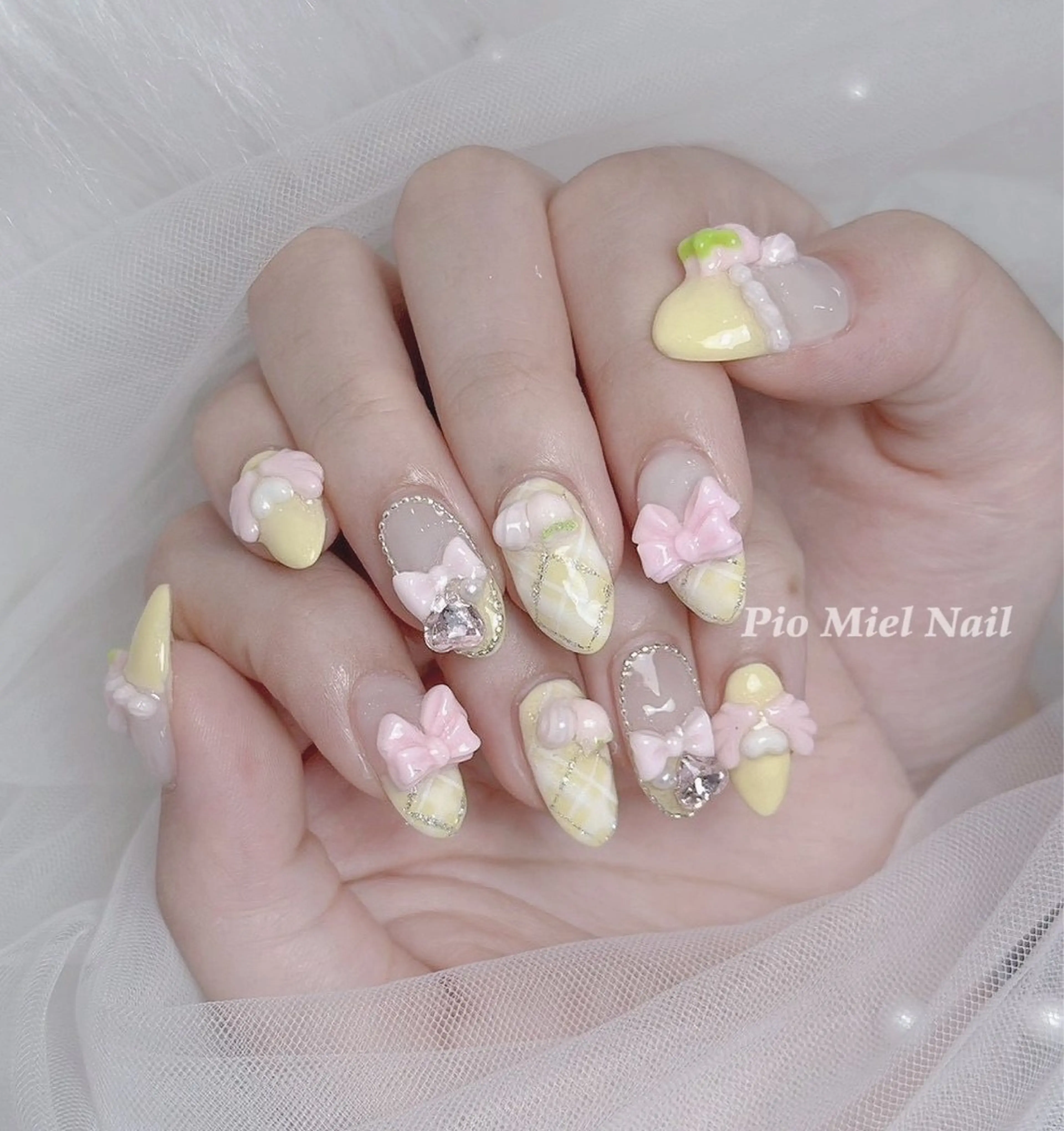 ネイル ハンドネイル HANA 長さだしのネイルデザイン