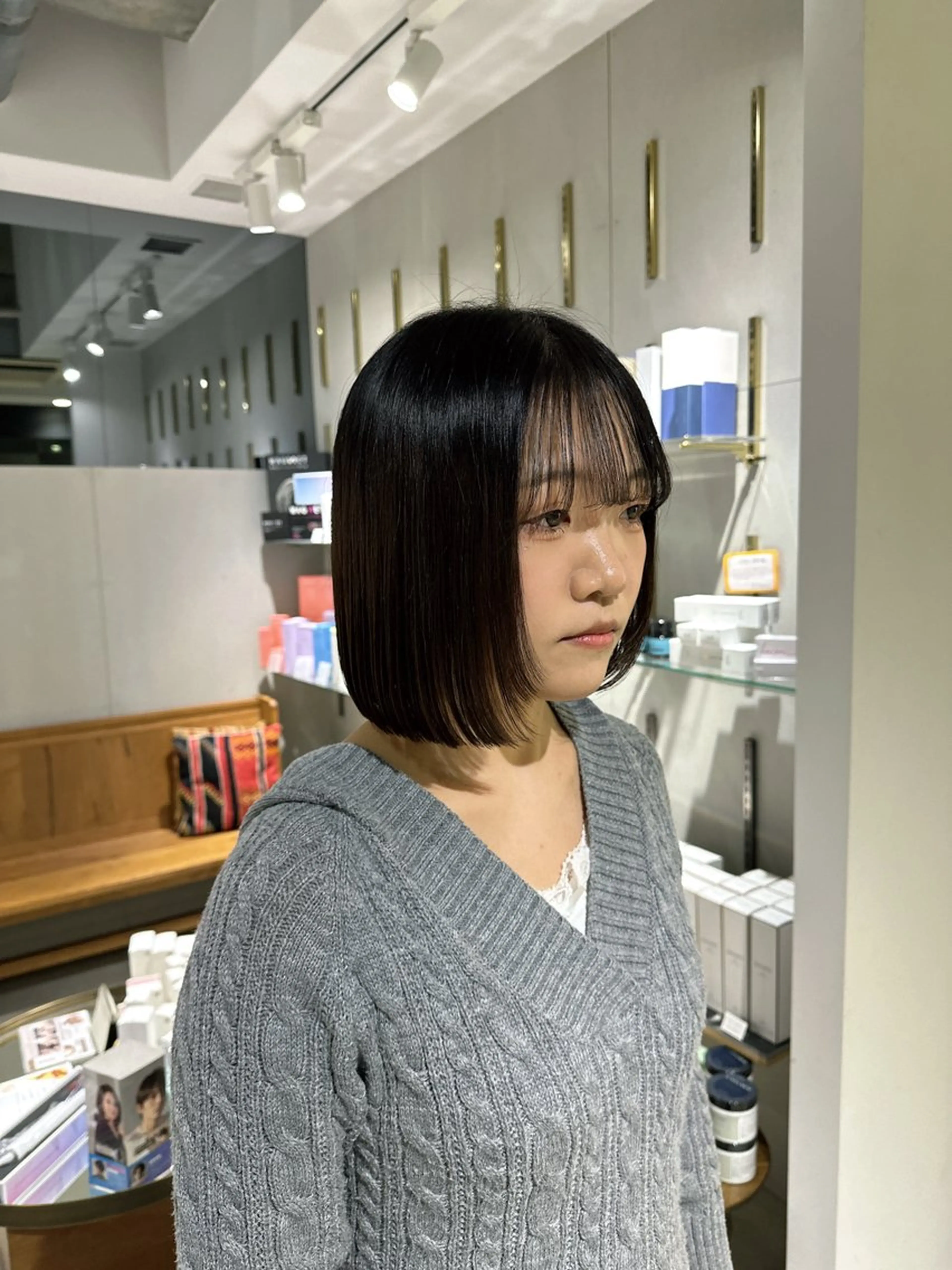 ミディアム ボブ 顔まわりレイヤー レイヤーカット milli 佐藤 蓮 🤏のヘアスタイル
