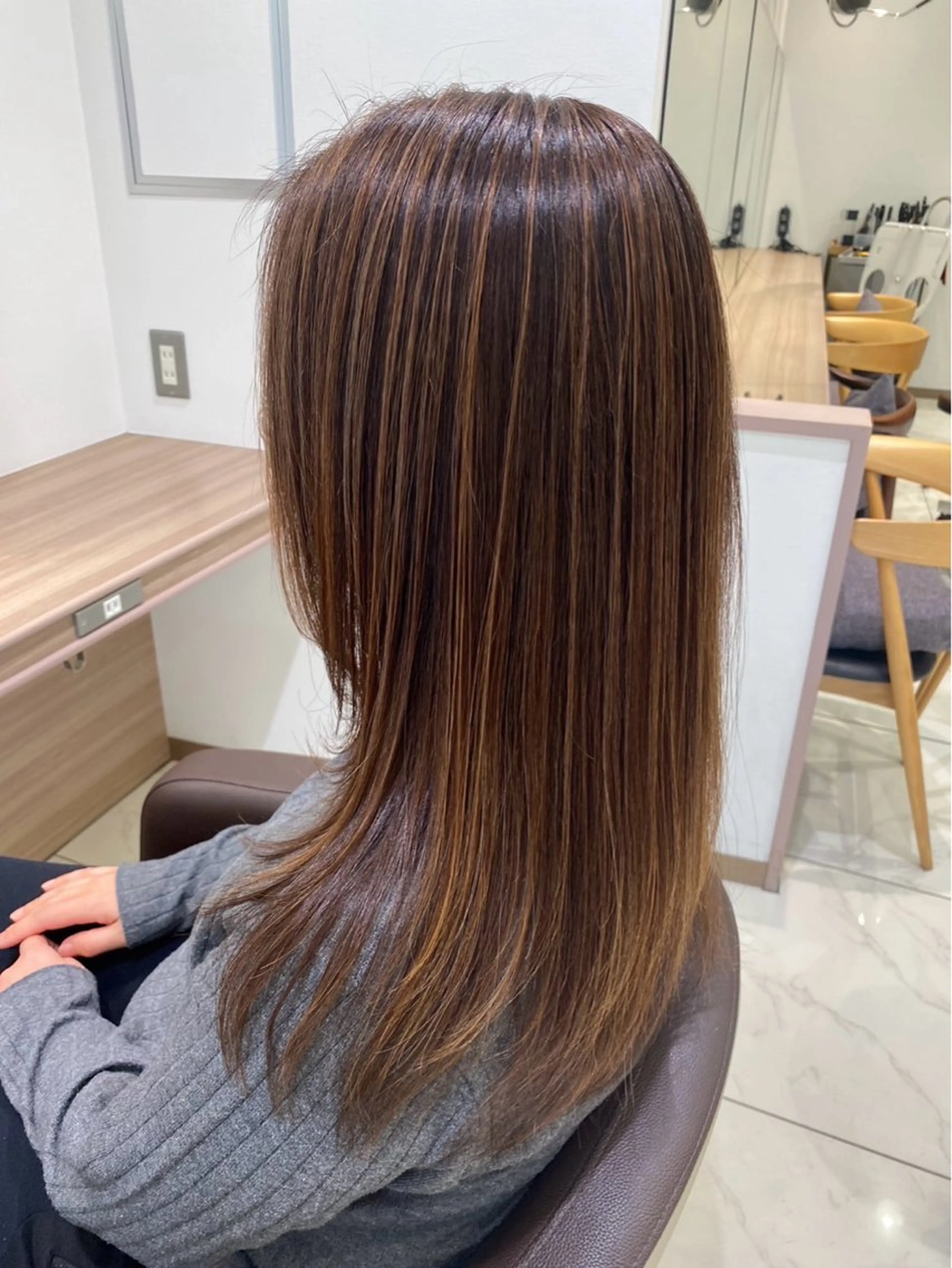 ロング カラー ブラウンカラー 透明感カラー オレンジ カット ヘアカラー 🌱脱白髪染め特化 🌱岡田将英のヘアスタイル