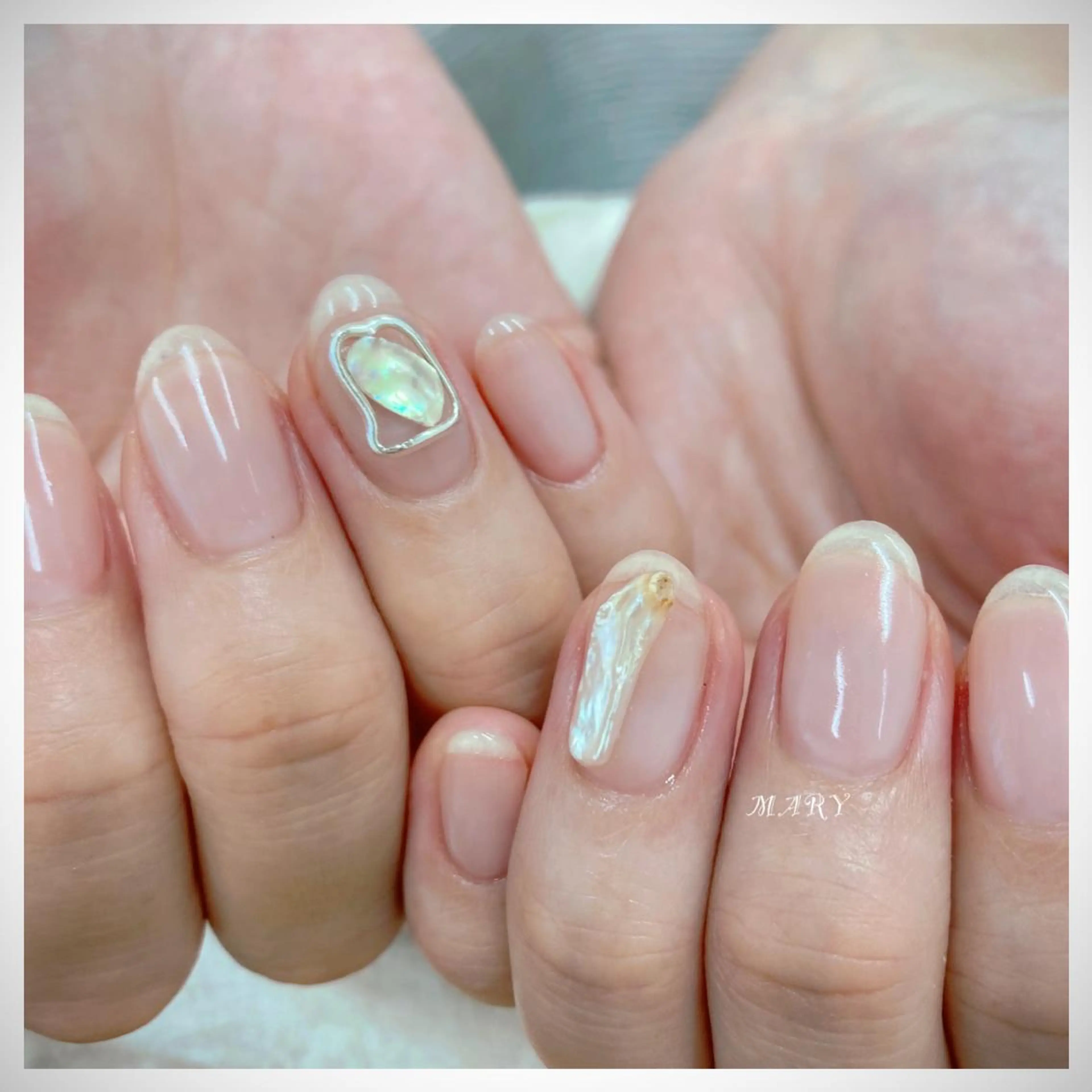 ネイル クリアネイル ジェルネイル ニュアンスネイル オフィスネイル シンプルネイル ハンドネイル Mary nail .narumiのネイルデザイン