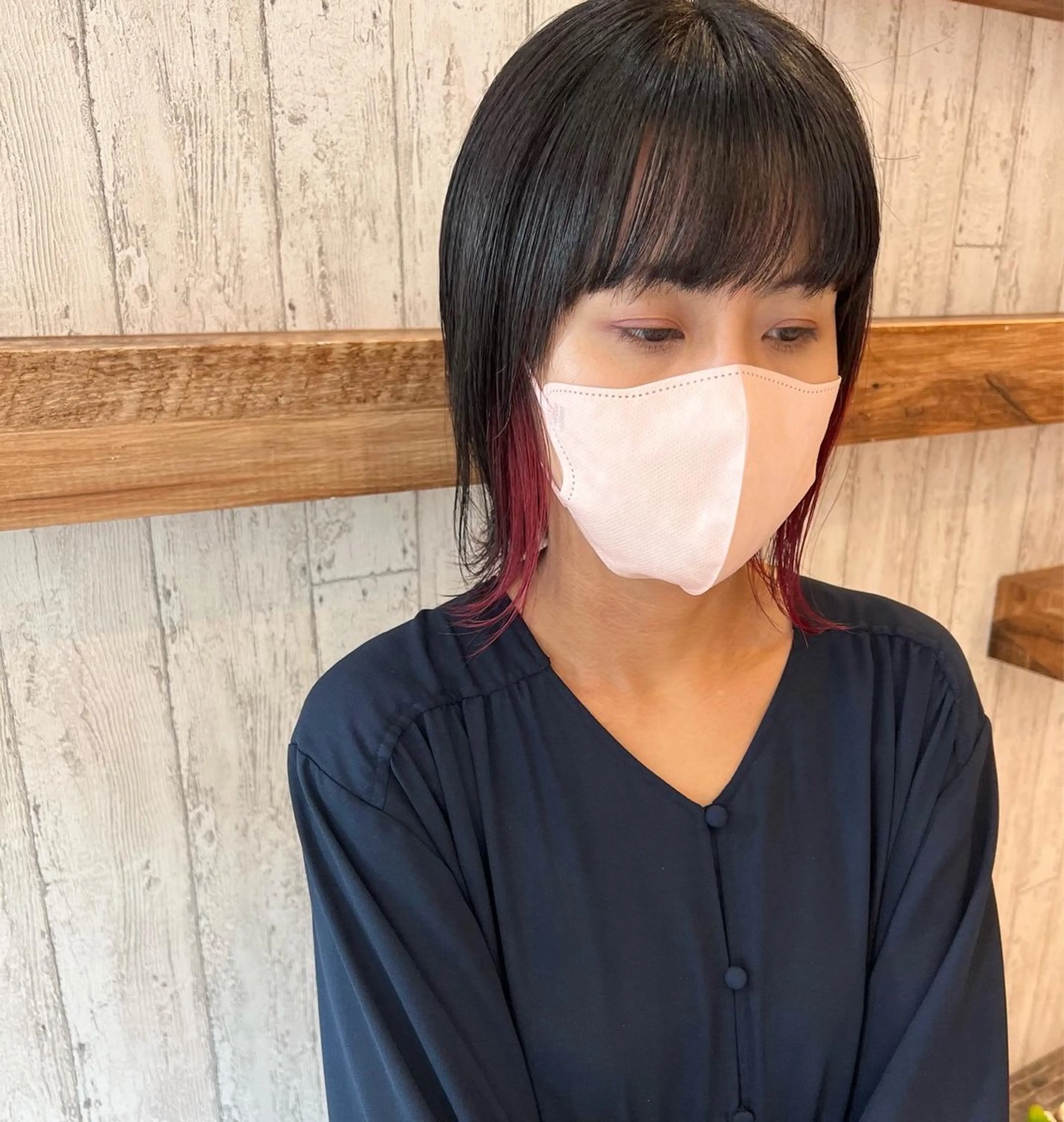 ショート カラー ブリーチ ハイライトカラー インナーカラー ハイライト 乕谷 美潮のヘアスタイル