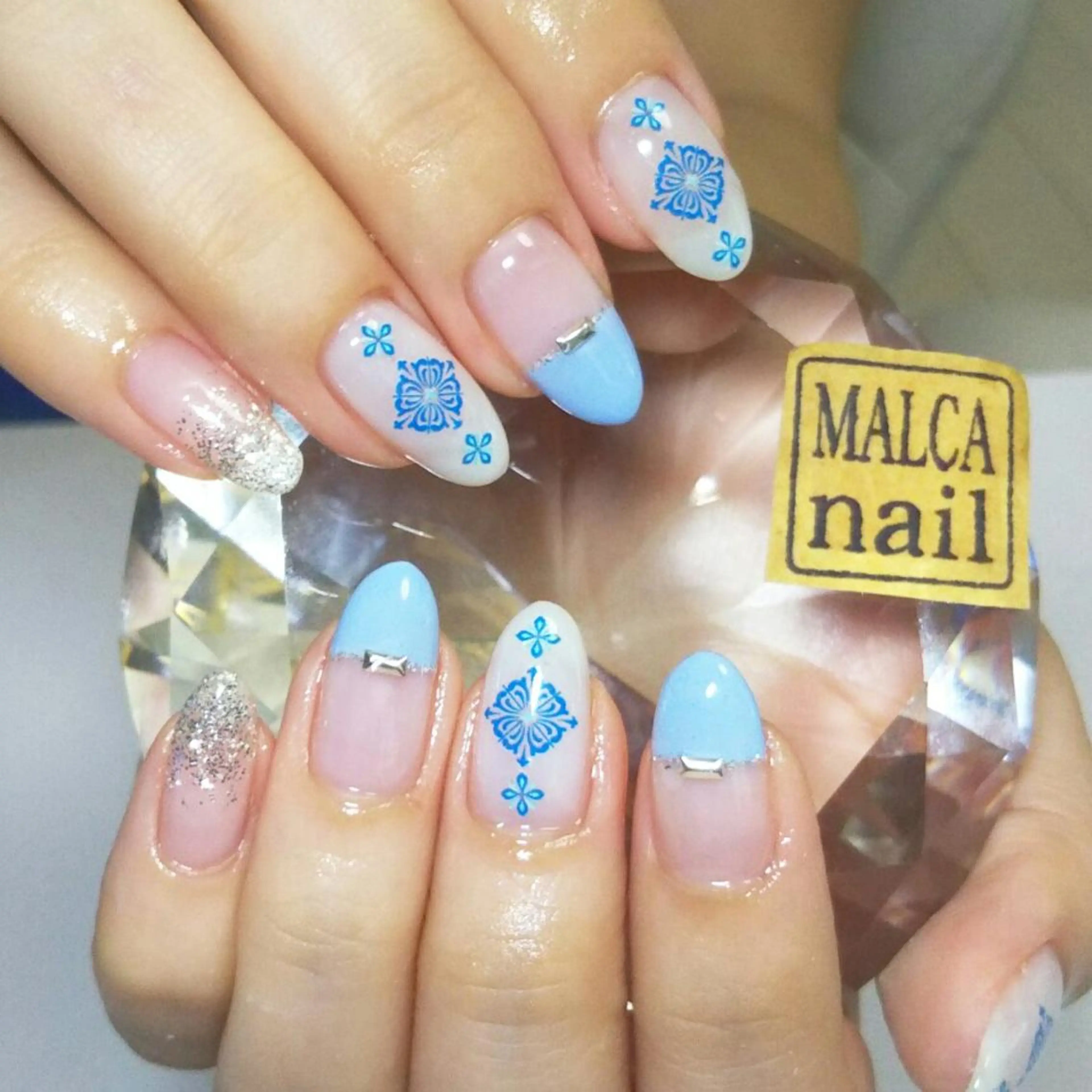 セミロング ヘアアレンジ パーマ ネイル キッズ マツエク・マツパ MALCAnail(マルカネイル)所属・荒木 莉奈のネイルデザイン