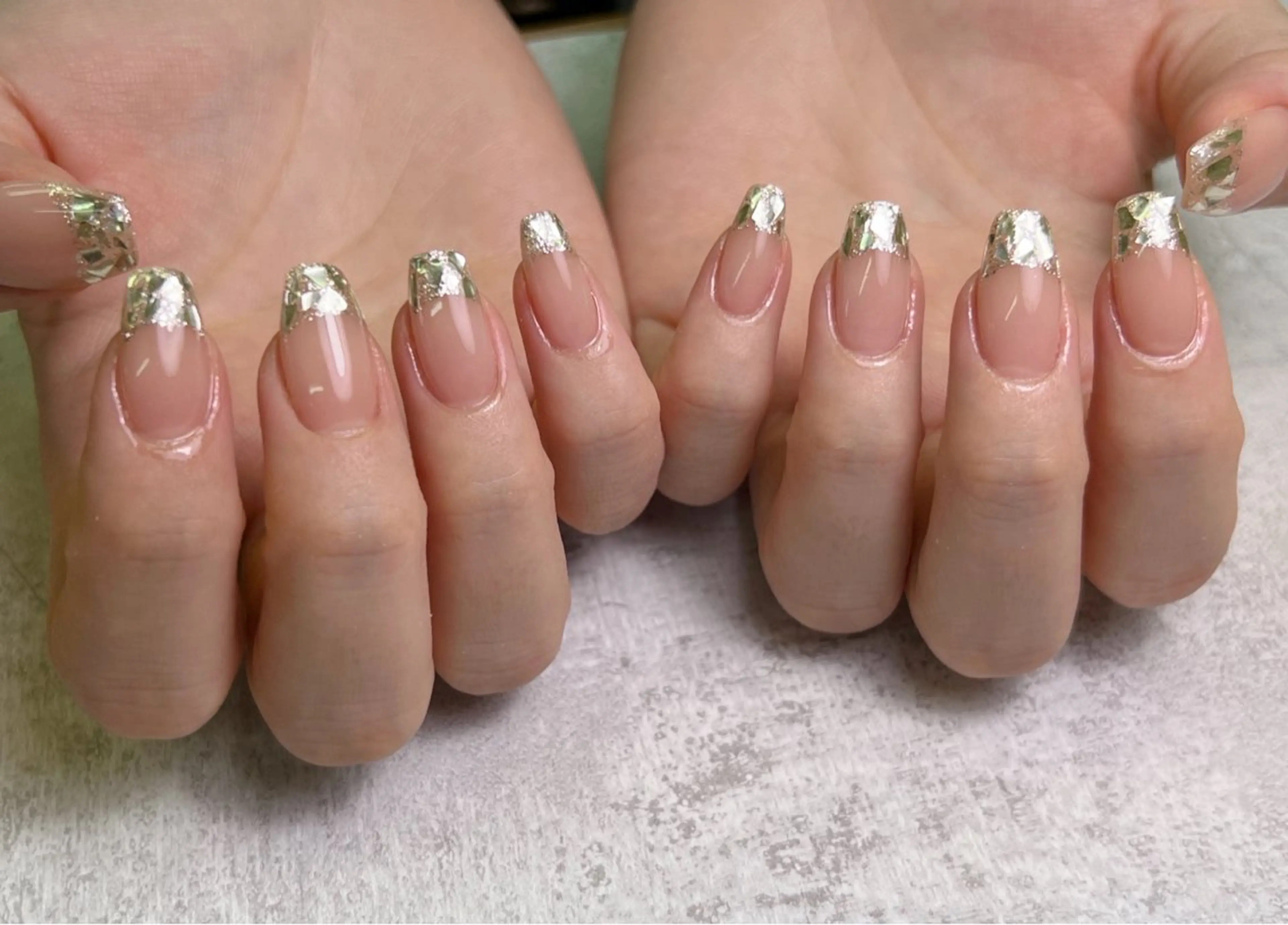 ネイル チークネイル フレンチネイル ジェルネイル マグネットネイル 持ち込み lucky nail 歌舞伎町のネイルデザイン