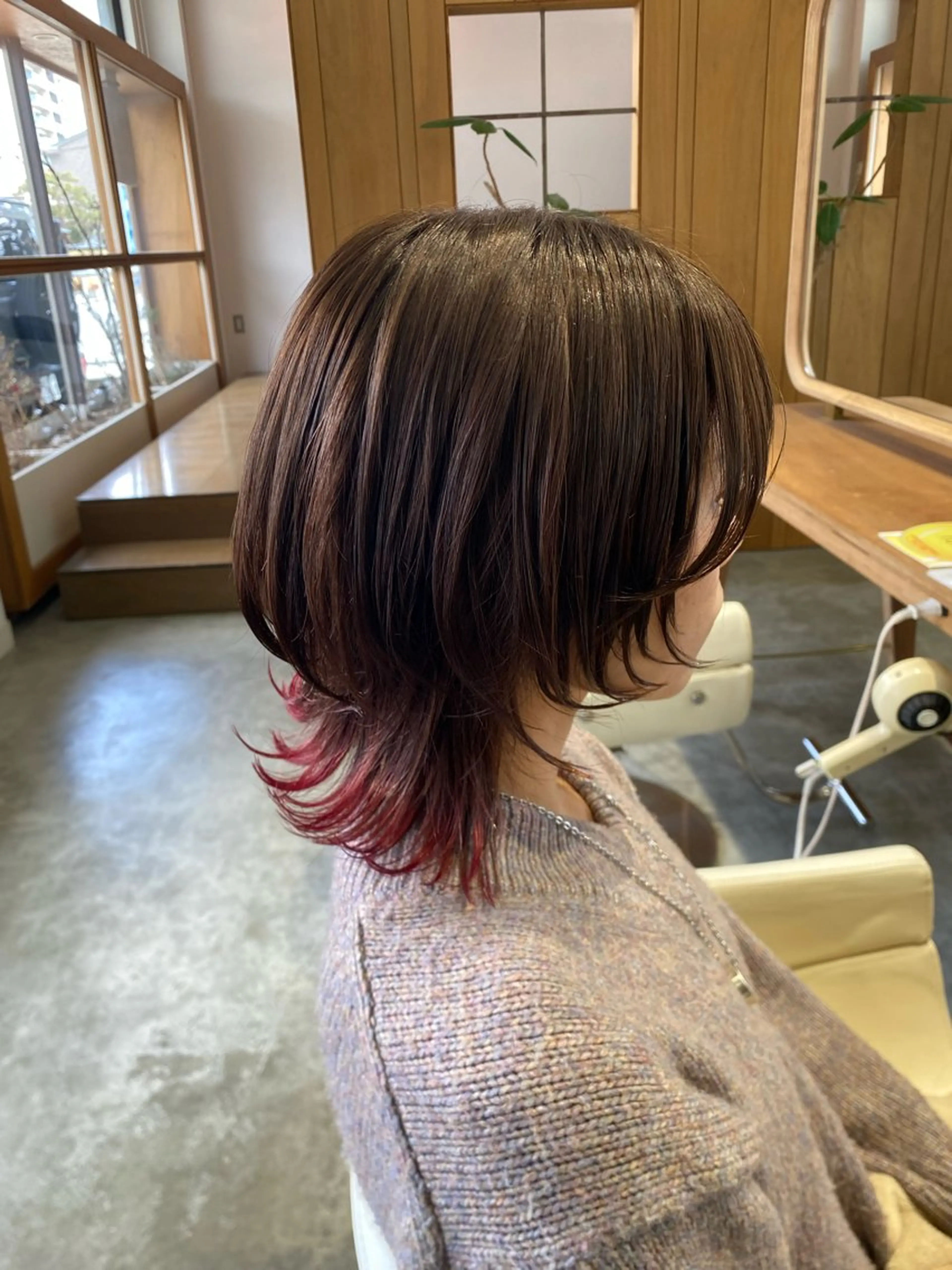 ミディアム カラー ブリーチ ケアブリーチ イヤリングカラー インナーカラー ピンクカラー カット ヘアカラー トリートメント MIKU ／fulamのヘアスタイル