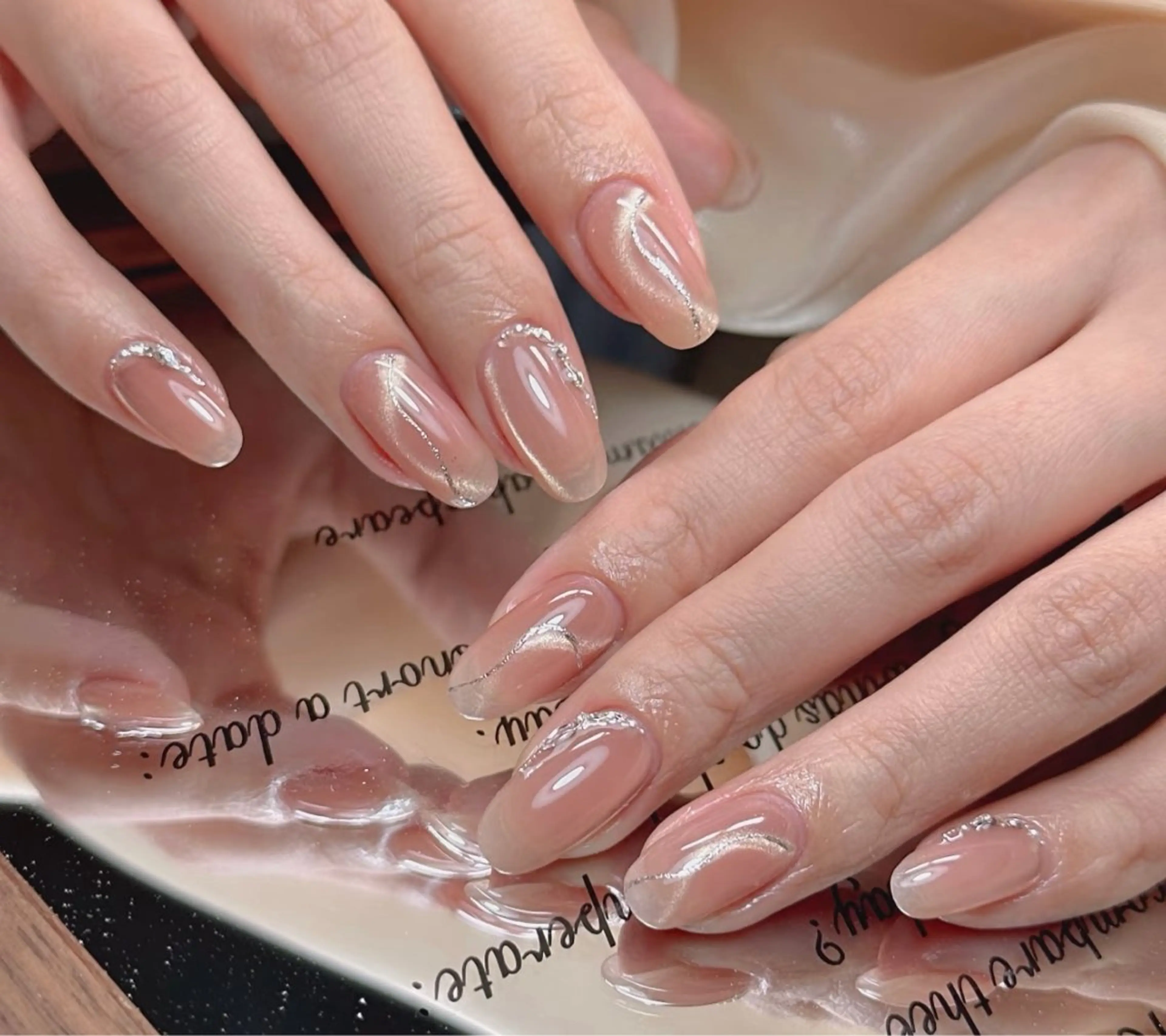 ネイル べっ甲ネイル チークネイル 成人式 長さ出し フラッシュネイル ハンドネイル ハンドケア For you. Nail Salonのネイルデザイン