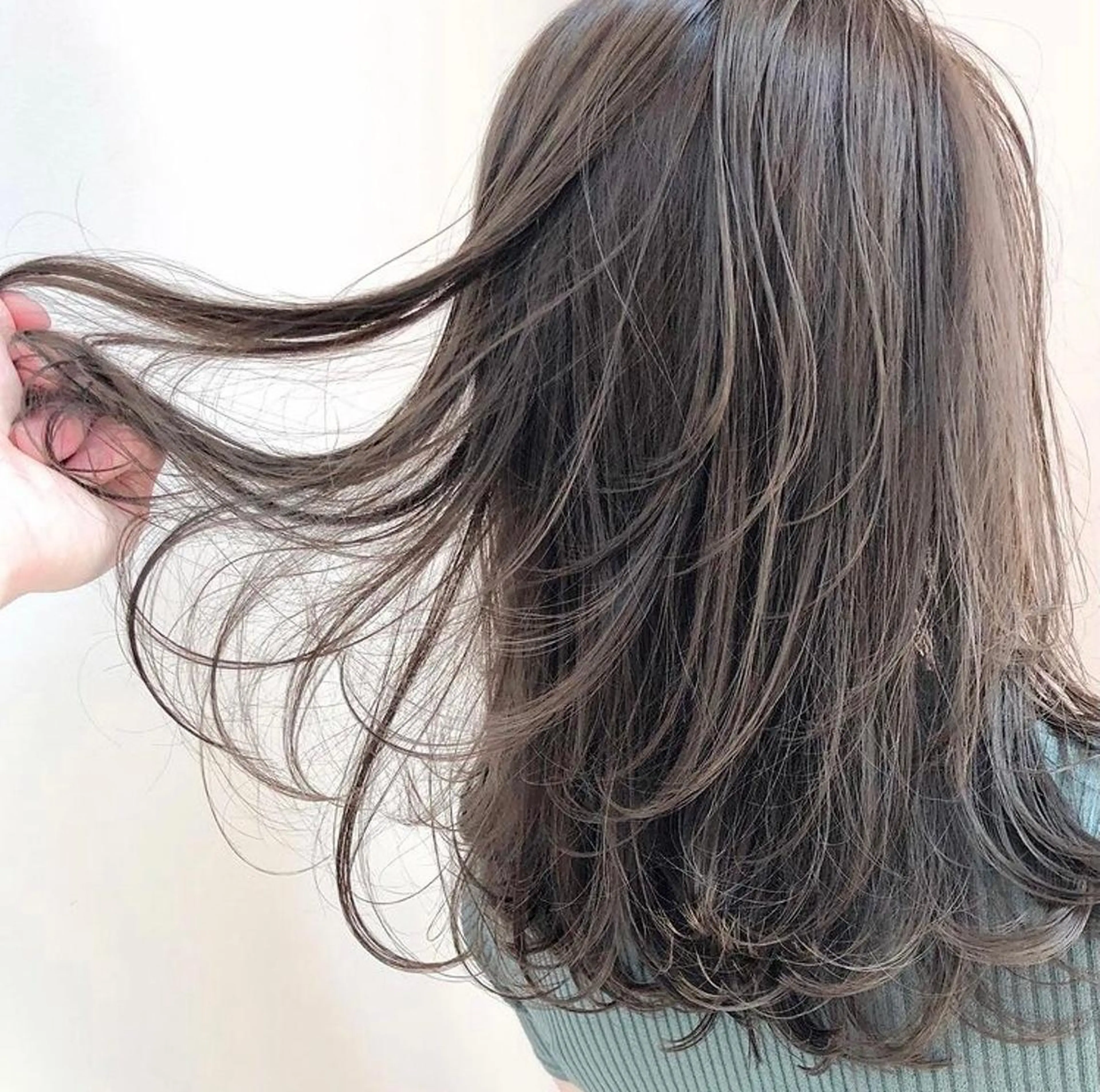 ミディアム カラー カット ヘアカラー トリートメント HATSUMEI ゆうまのヘアスタイル