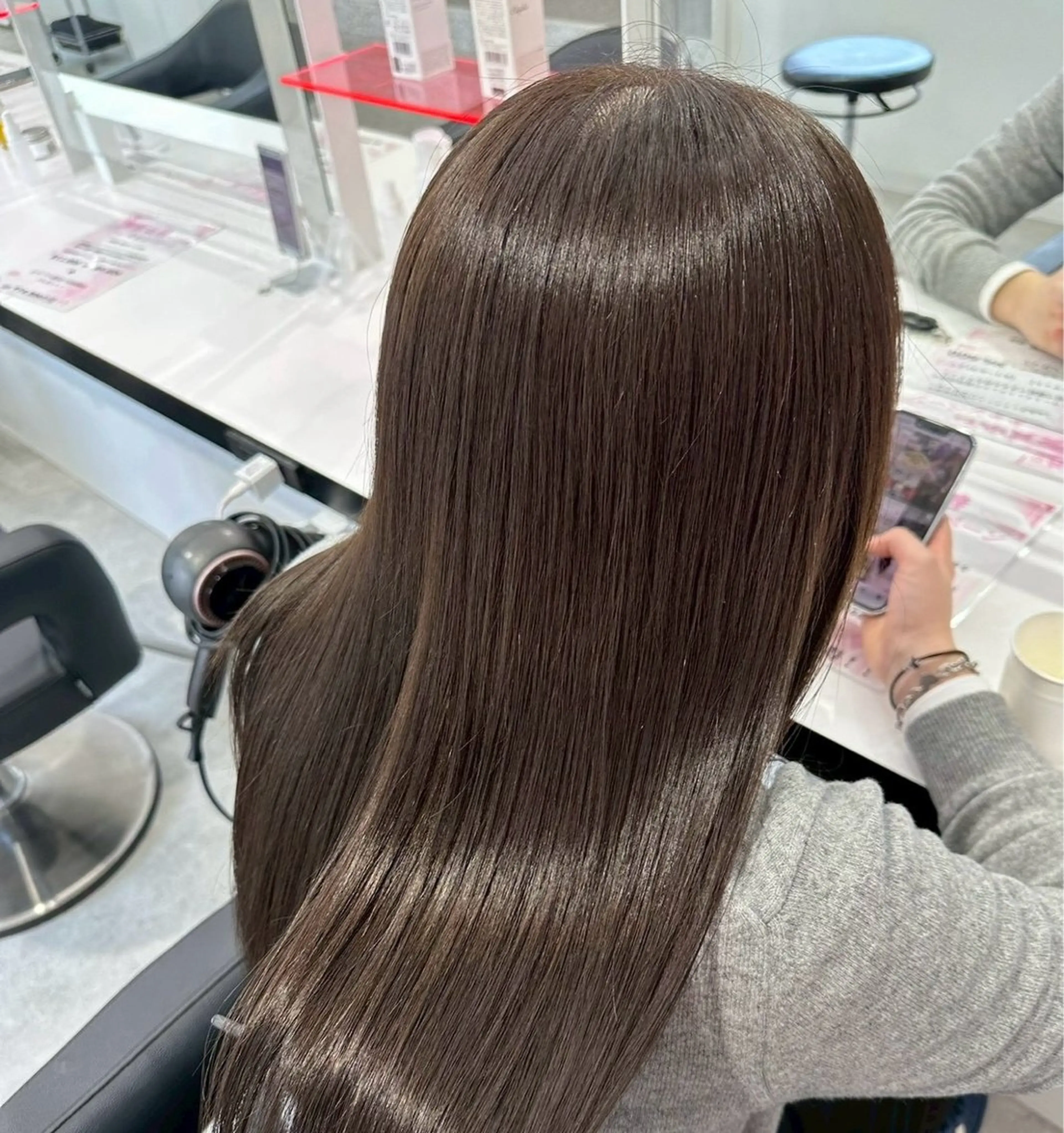 ロング 透明感・韓国系カラー 🍀cocoa🪽のヘアスタイル