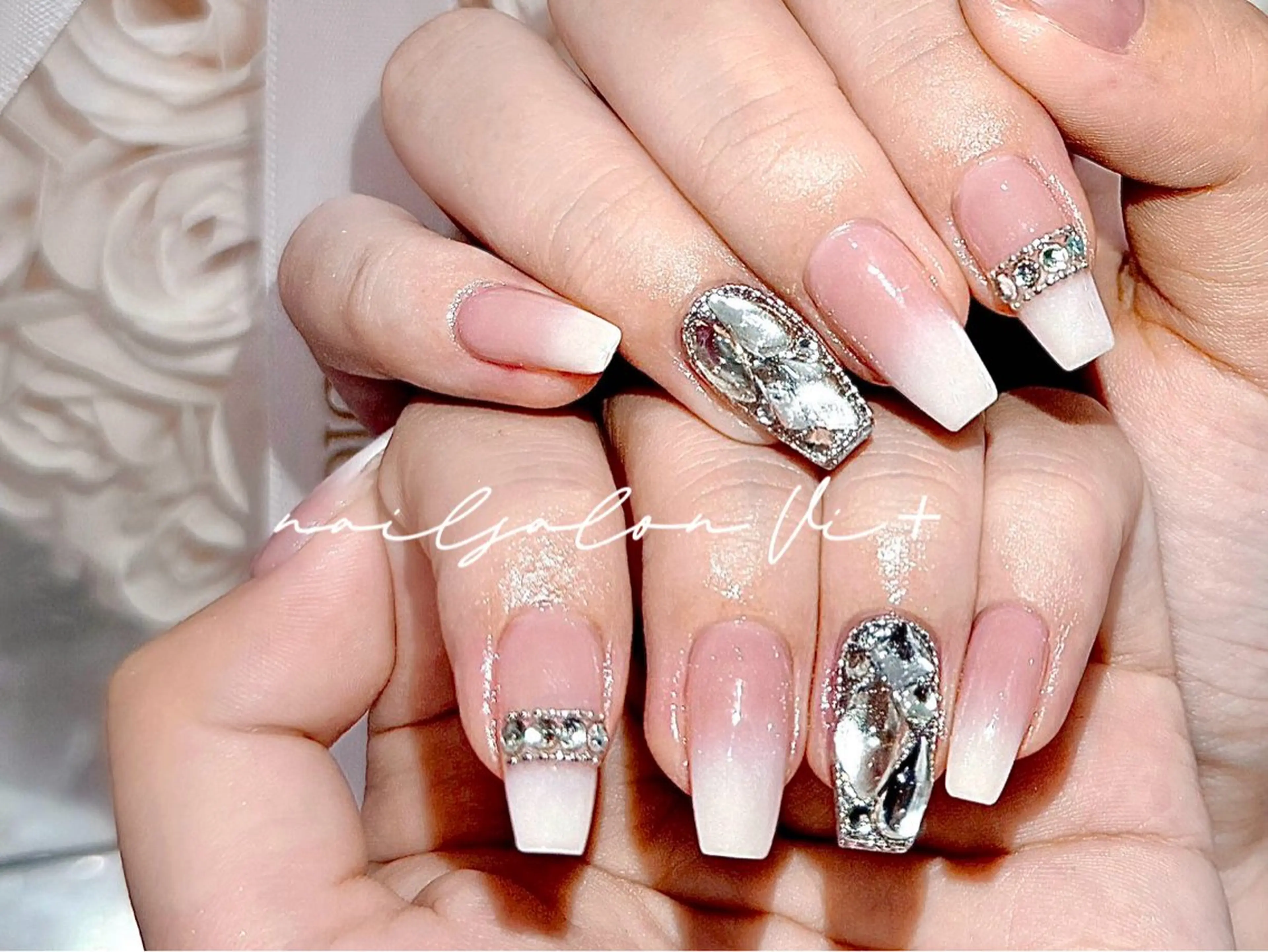 ネイル ハンドネイル ✨Nailsalon Vi+✨のネイルデザイン