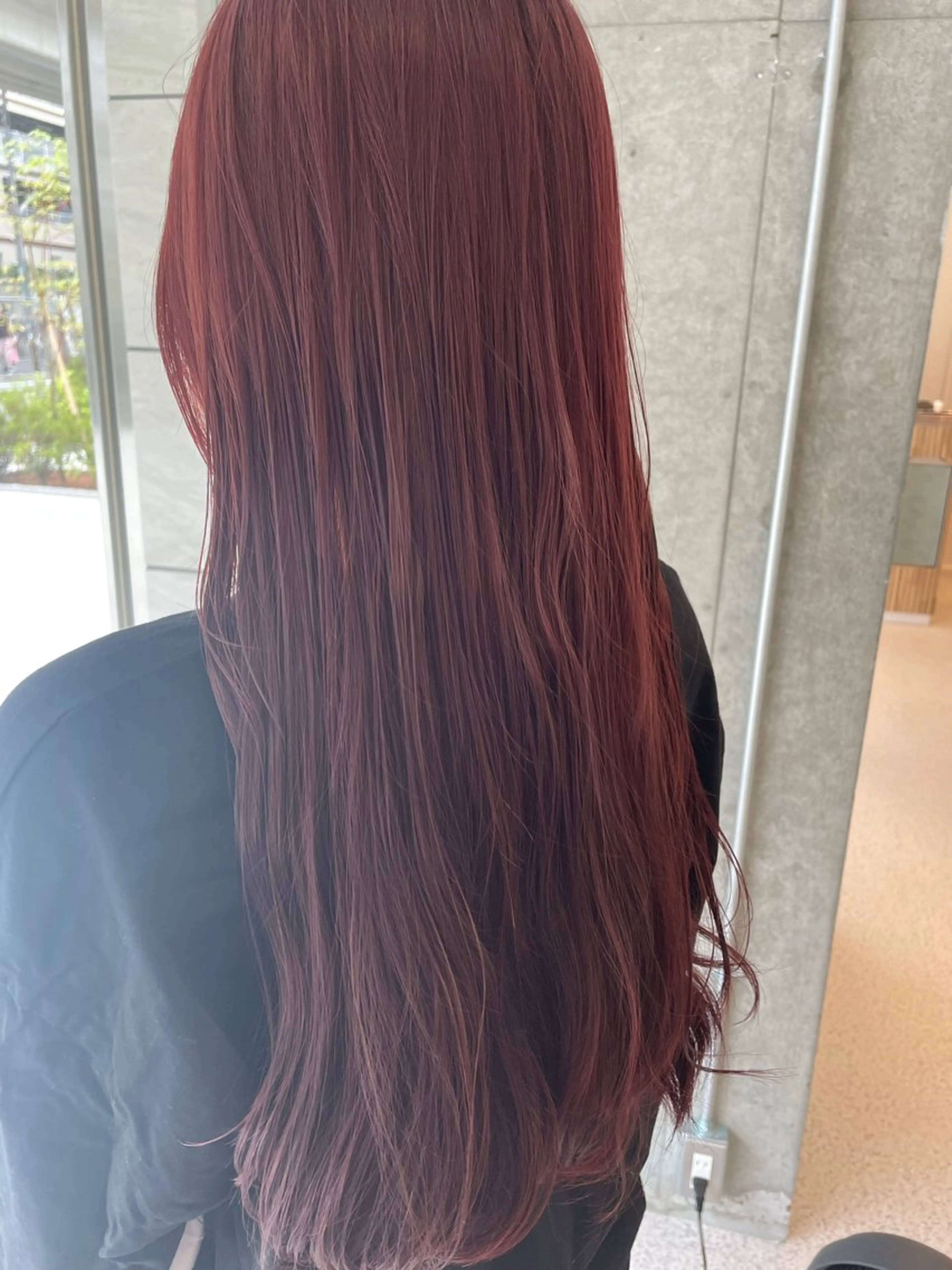 ロング カラー ブリーチ ブリーチなしカラー レッドカラー 透明感カラー💐 スズキ カホのヘアスタイル