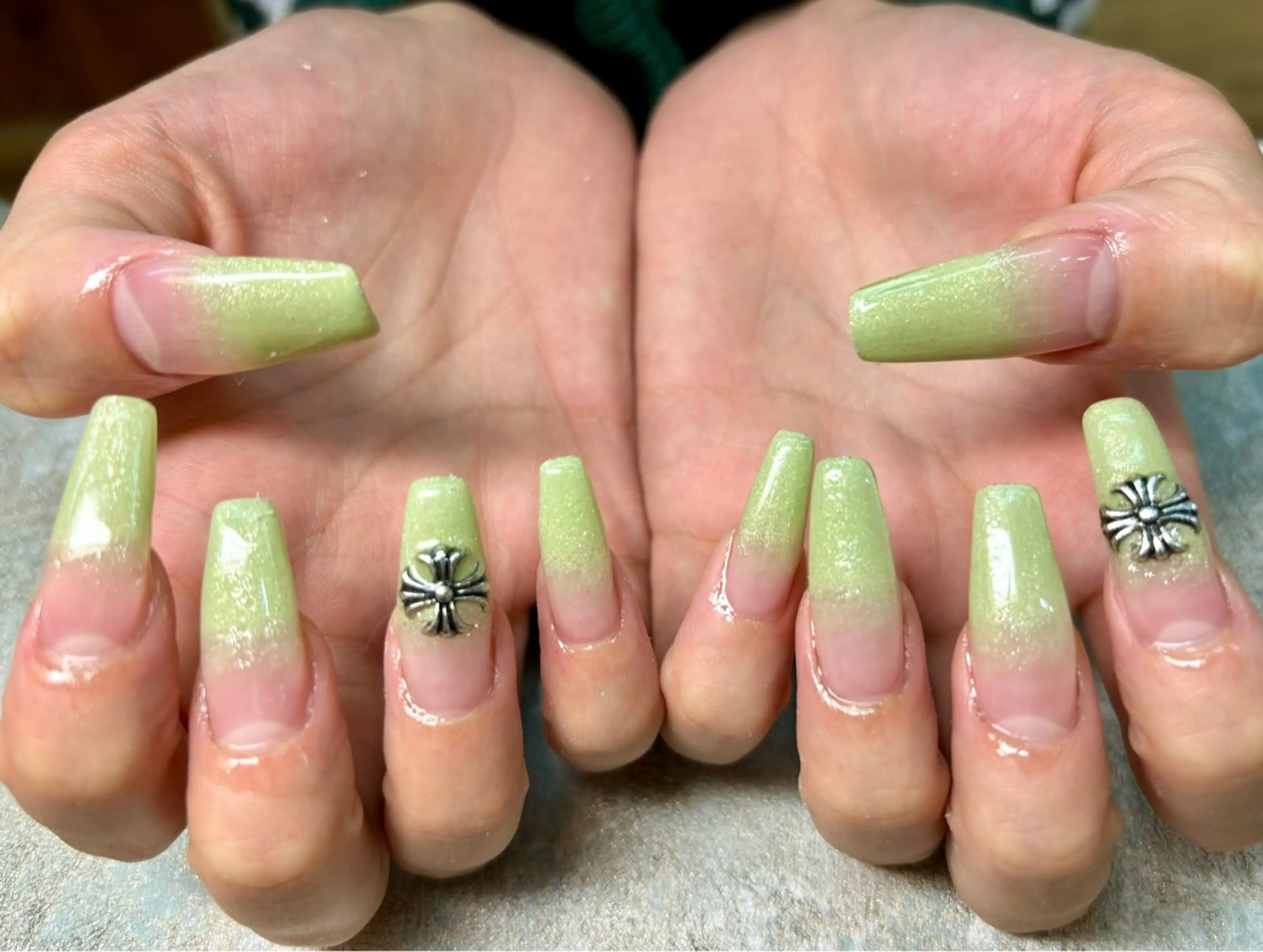 ネイル Queennail 北堀江megumiのネイルデザイン