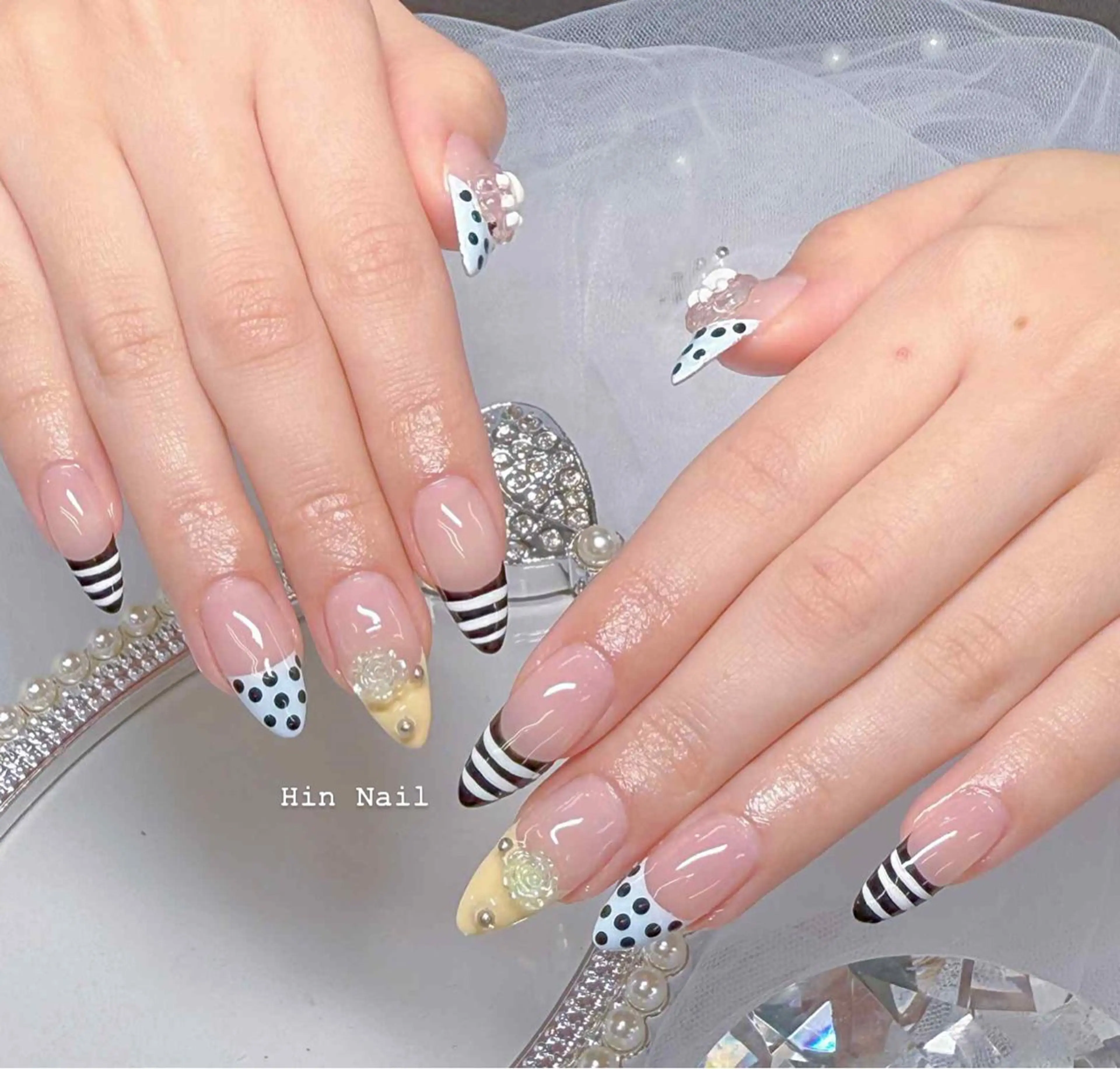 ネイル ハンドネイル HIN NAILのネイルデザイン