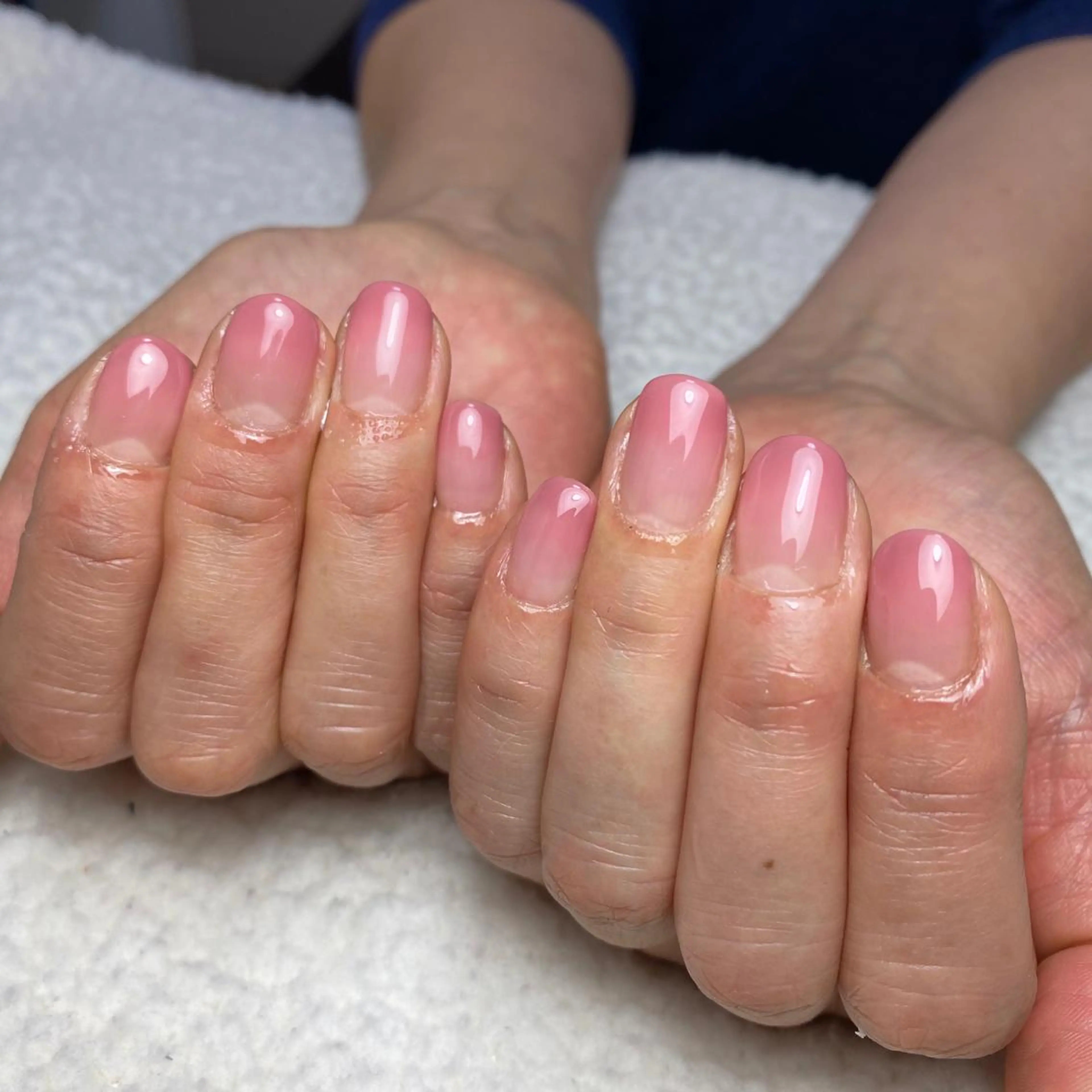 ネイル グラデーション オフィスネイル ピンク シンプルネイル ハンドネイル COCO +のエステ・リラクイメージ