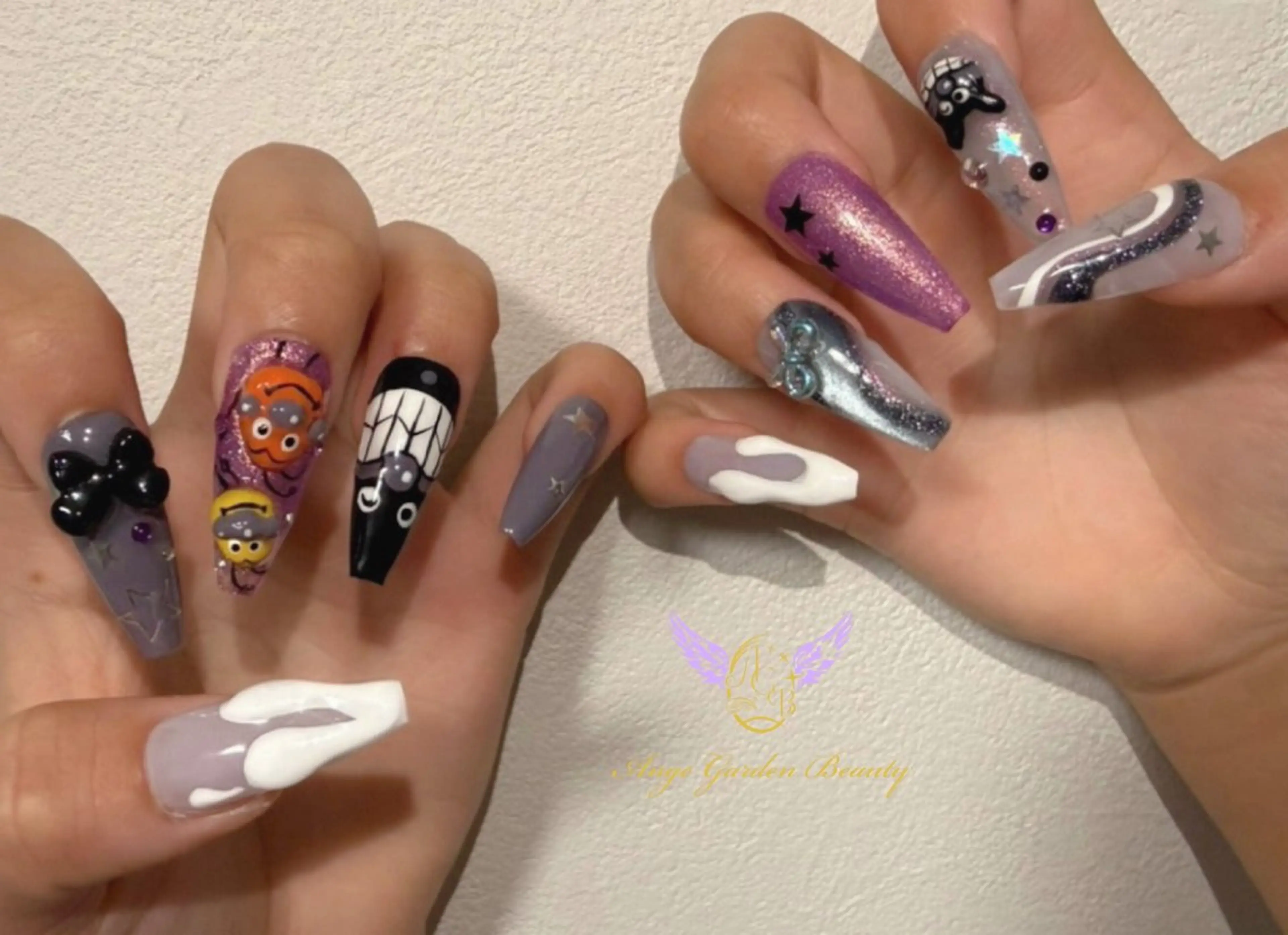 【再来様自店オフあり】hand｜フリーデザイン (持ち込みデザイン)の写真