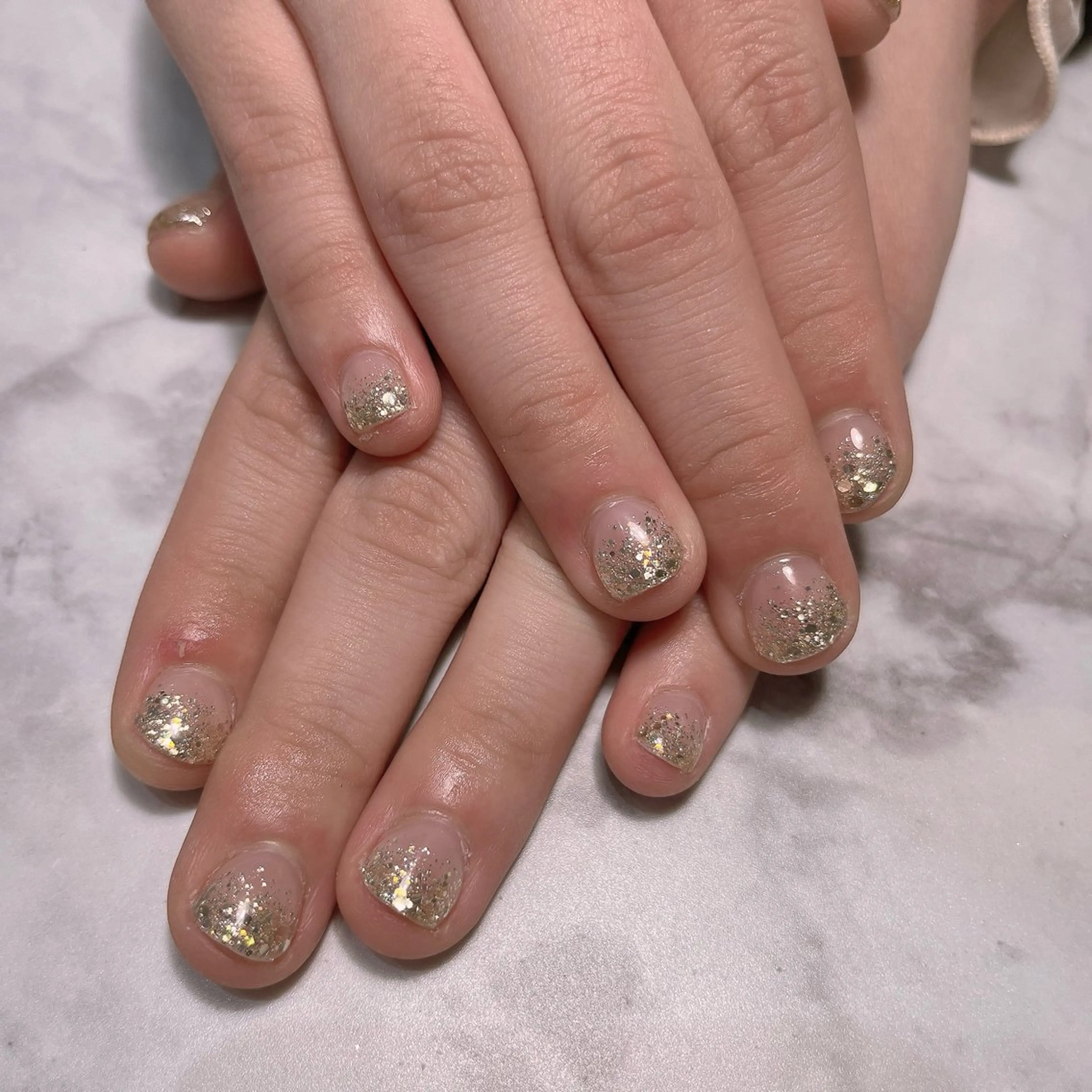 ネイル グラデーション ラメ(グリッター) ラメグラデーション 十色 Saoriのネイルデザイン