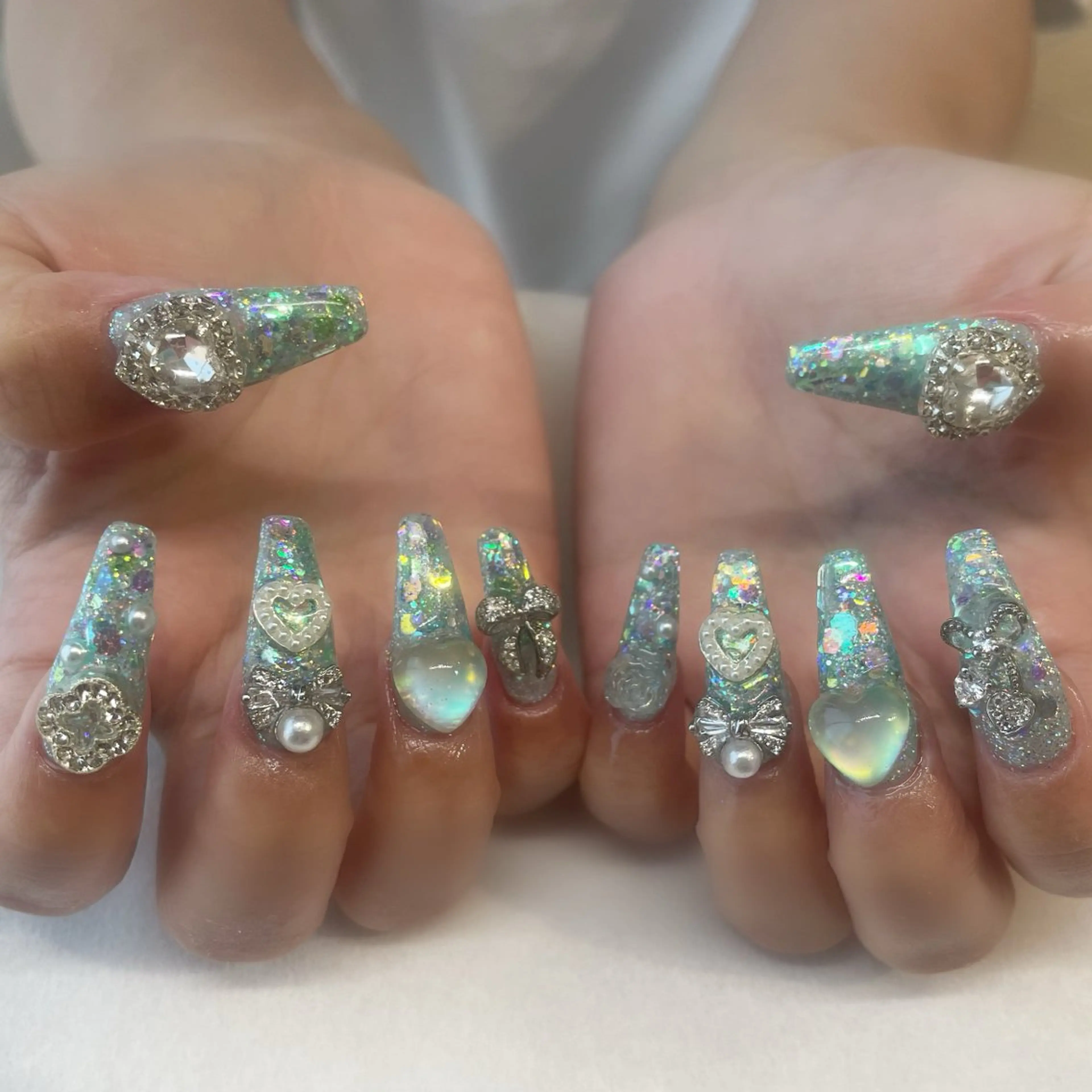 ネイル ハンドネイル 💎🐰 saki. m 🐰💎のネイルデザイン