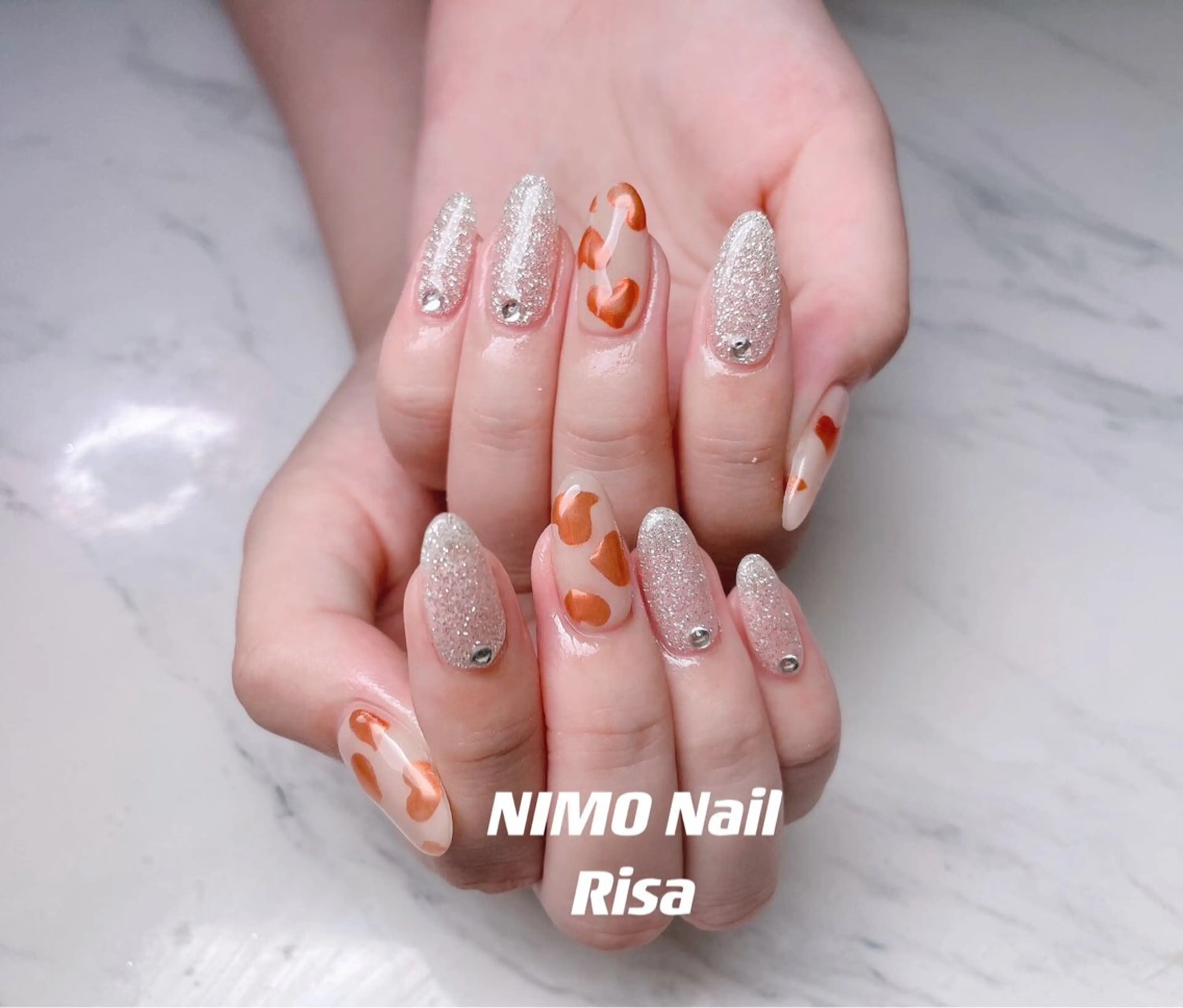 ネイル ハート ミラーネイル ハンドネイル RI SA☀️ リサのネイルデザイン