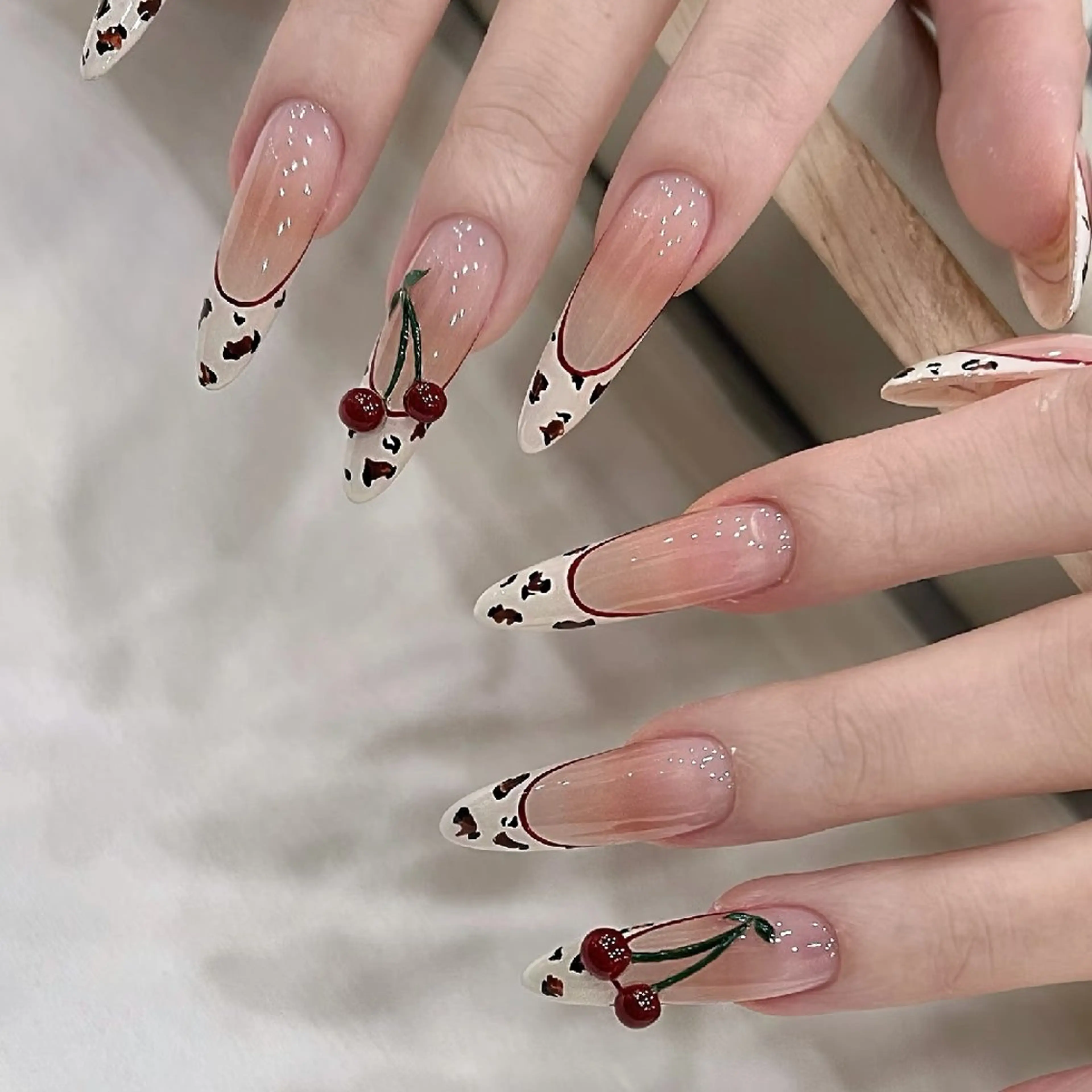 ネイル 清水 美佳のネイルデザイン