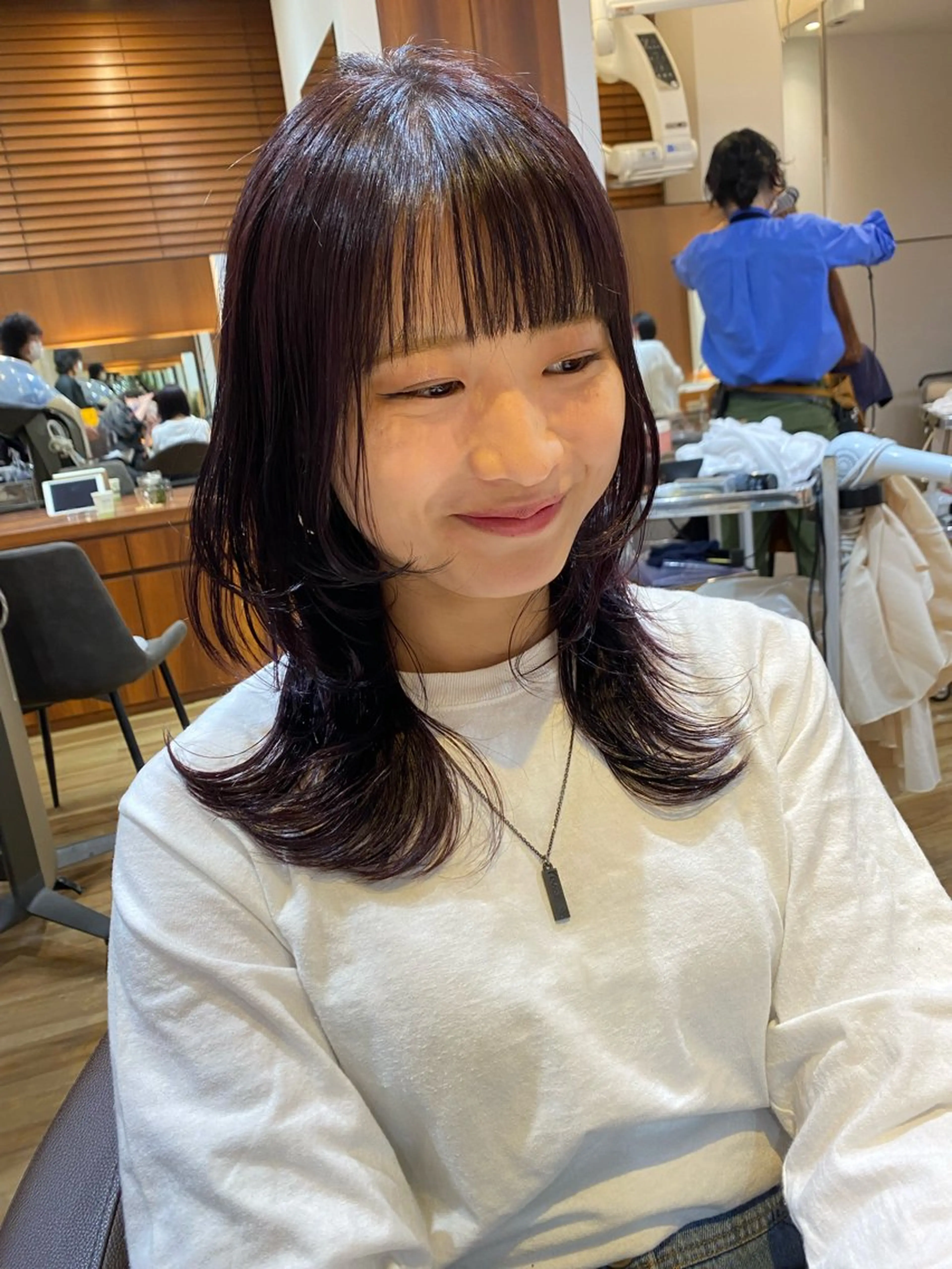 ミディアム カラー ミディアムレイヤー レイヤーカット カット ヘアカラー トリートメント レイヤーカット /透明感/千葉怜寿のヘアスタイル