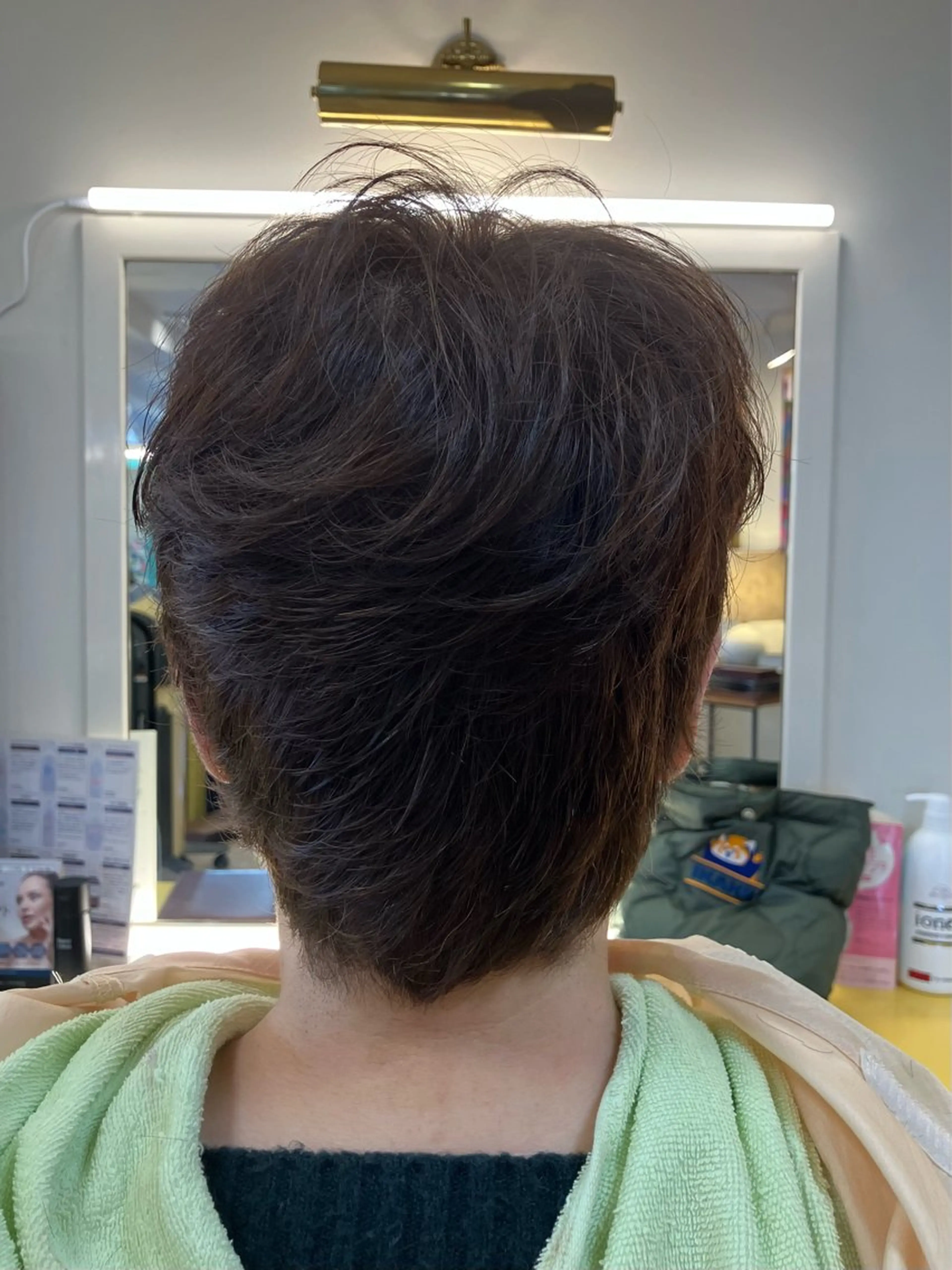 ショート カラー 横田  尚登のヘアスタイル