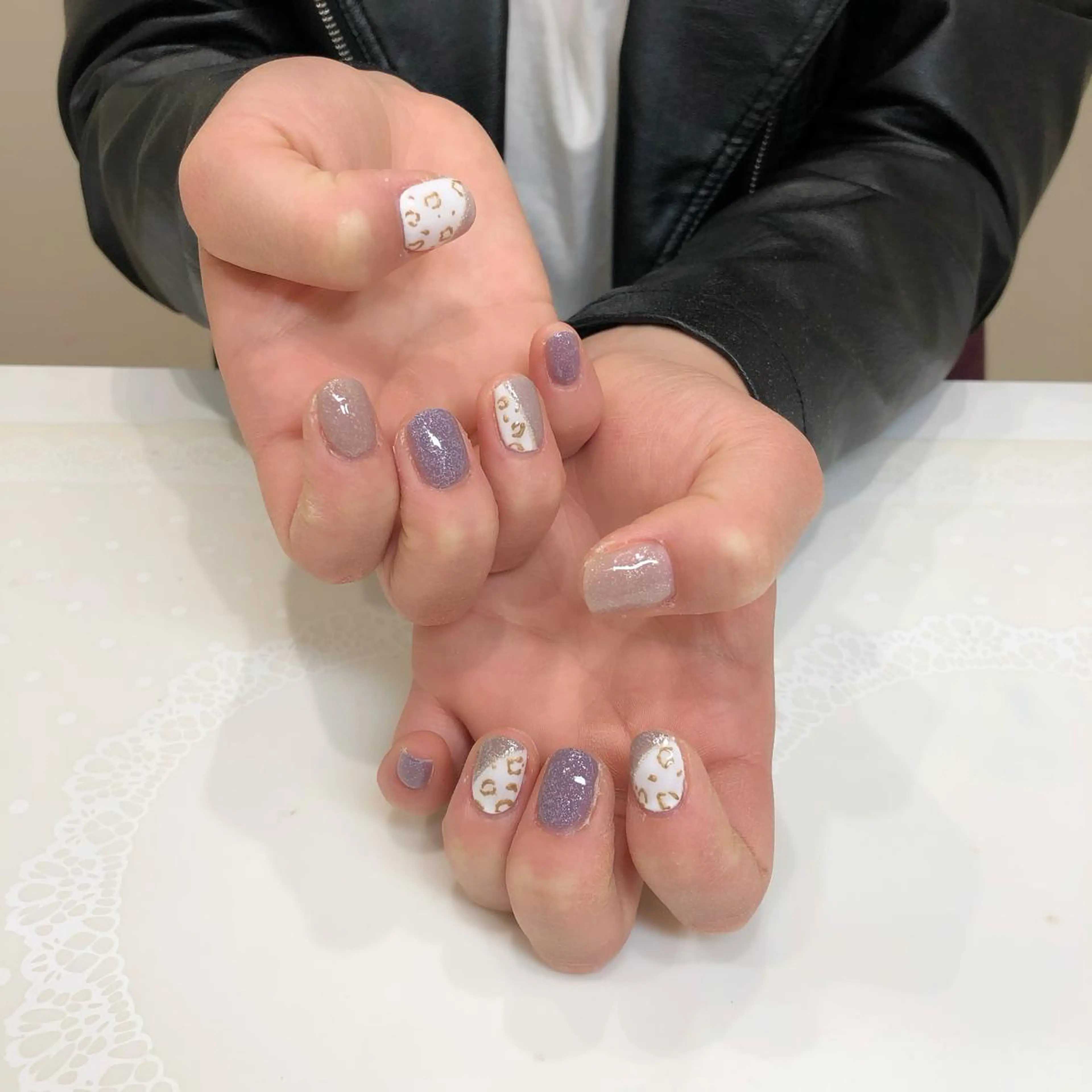 ネイル 椿森 美瑠紅の眉毛・アイブロウイメージ