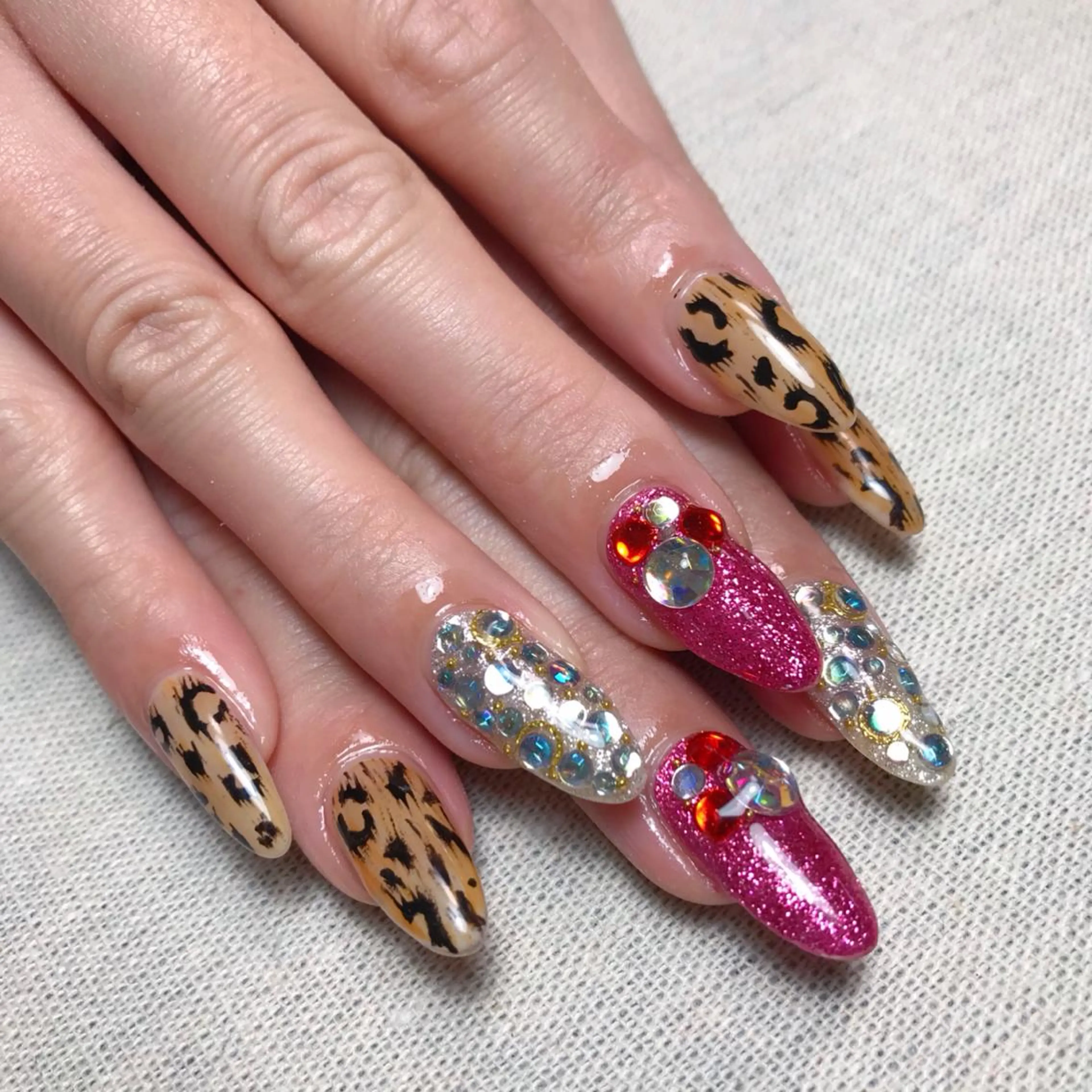 ネイル ハンドネイル 💅chainail _aiのネイルデザイン