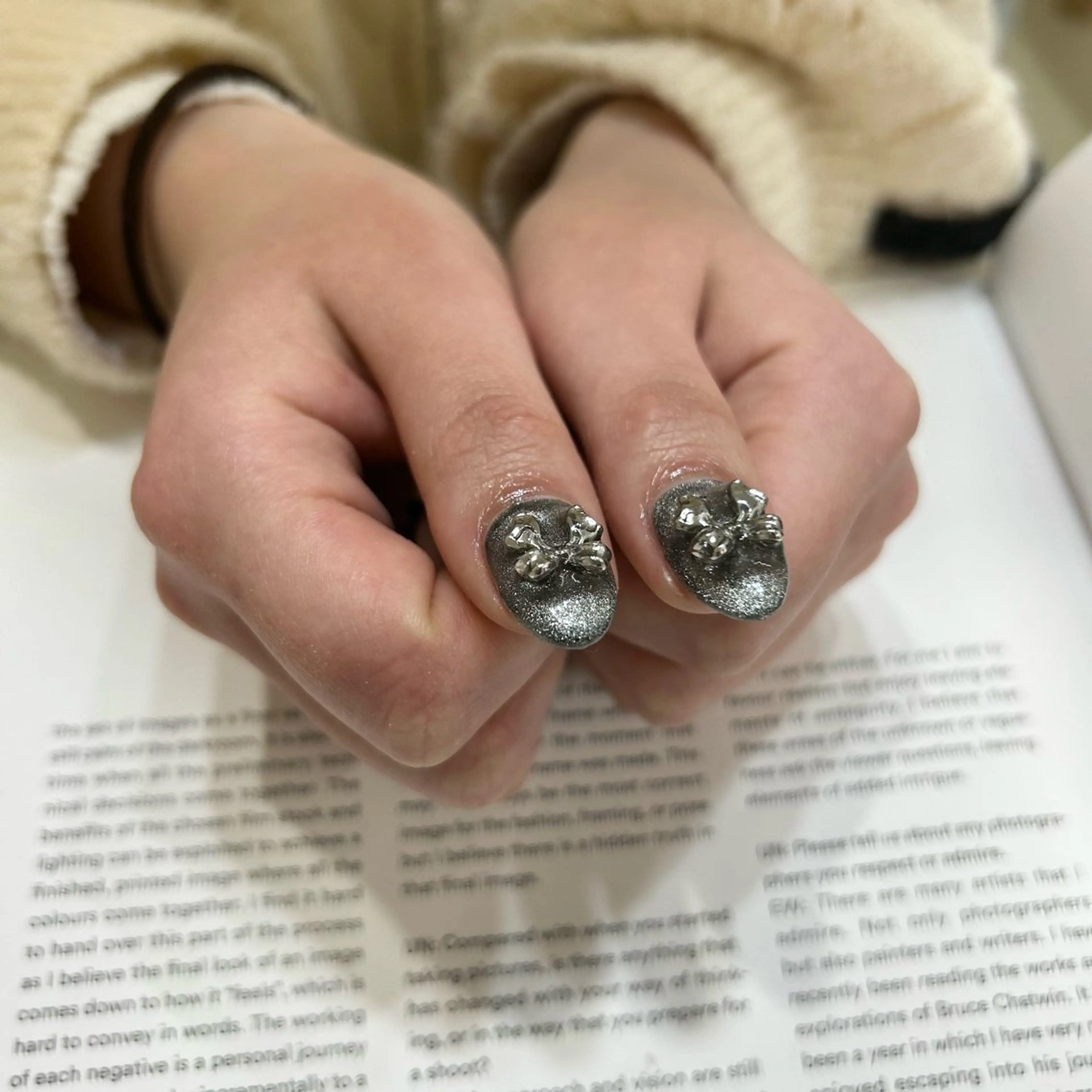 ネイル ブルー フットネイル ジェルネイル キラキラネイル 韓国ネイル RooM -mizuki-のネイルデザイン