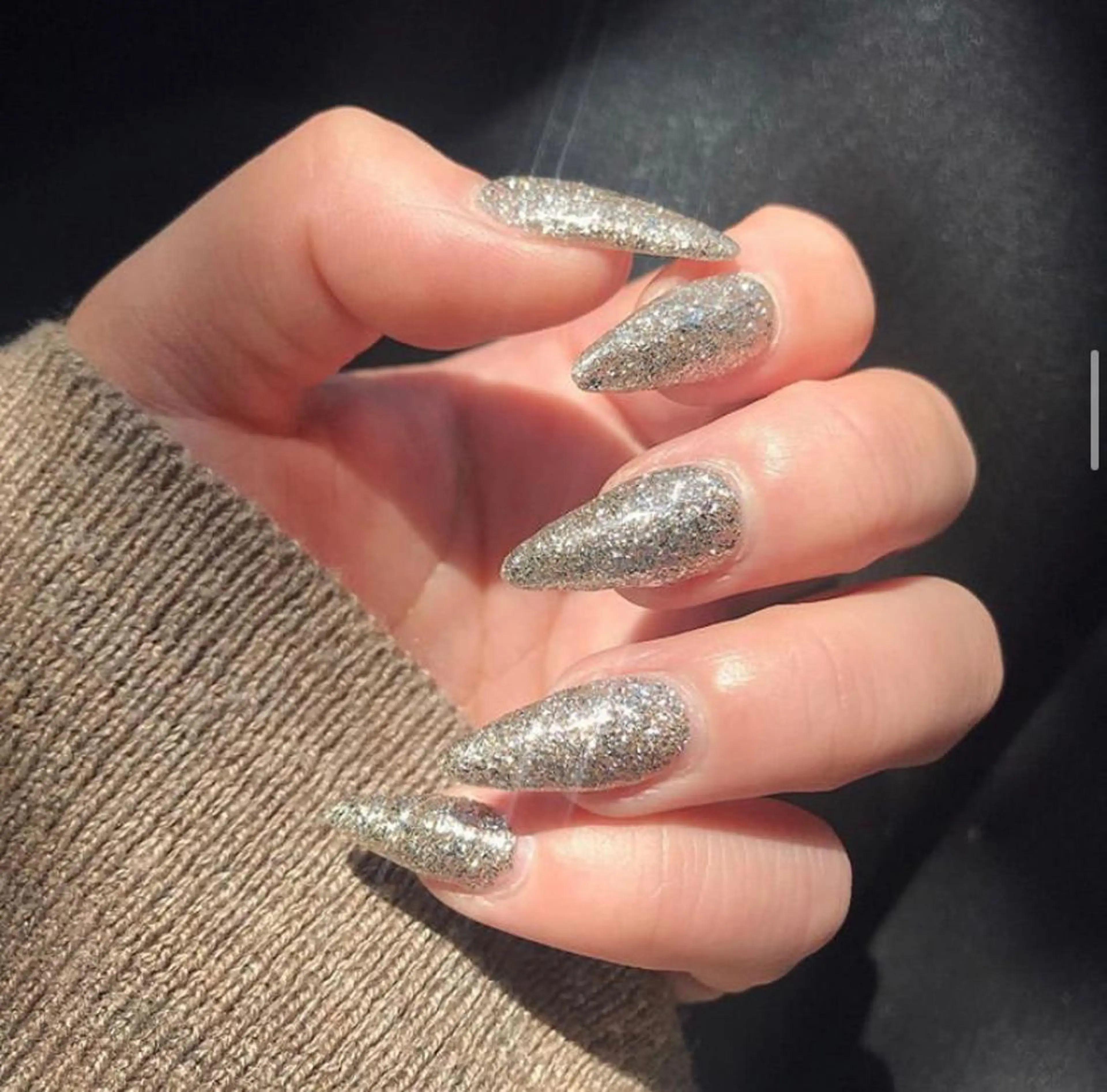 ネイル ラメ(グリッター) ワンカラーネイル 山田 真里のネイルデザイン