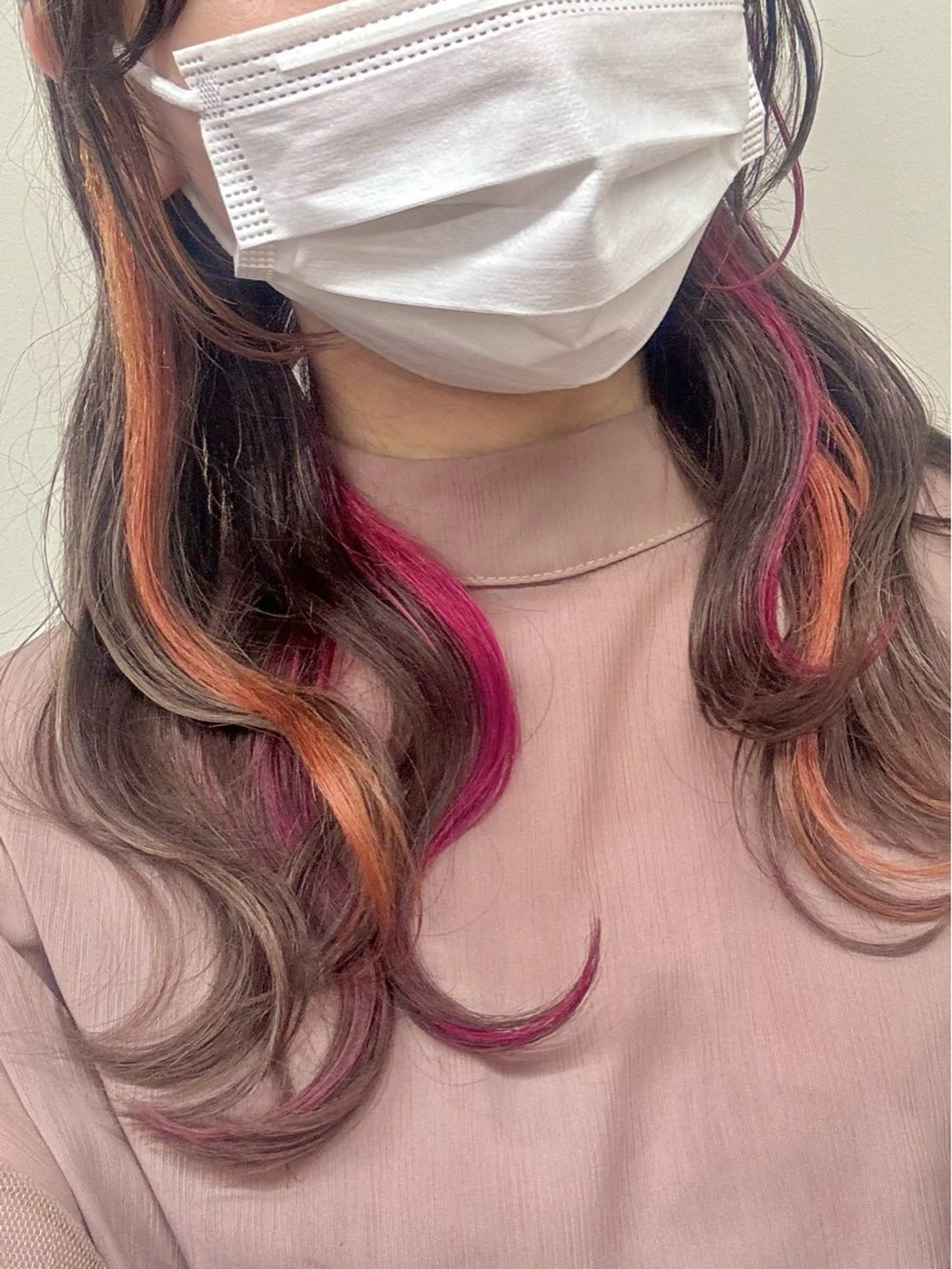 セミロング カラー 古川 琴美のヘアスタイル