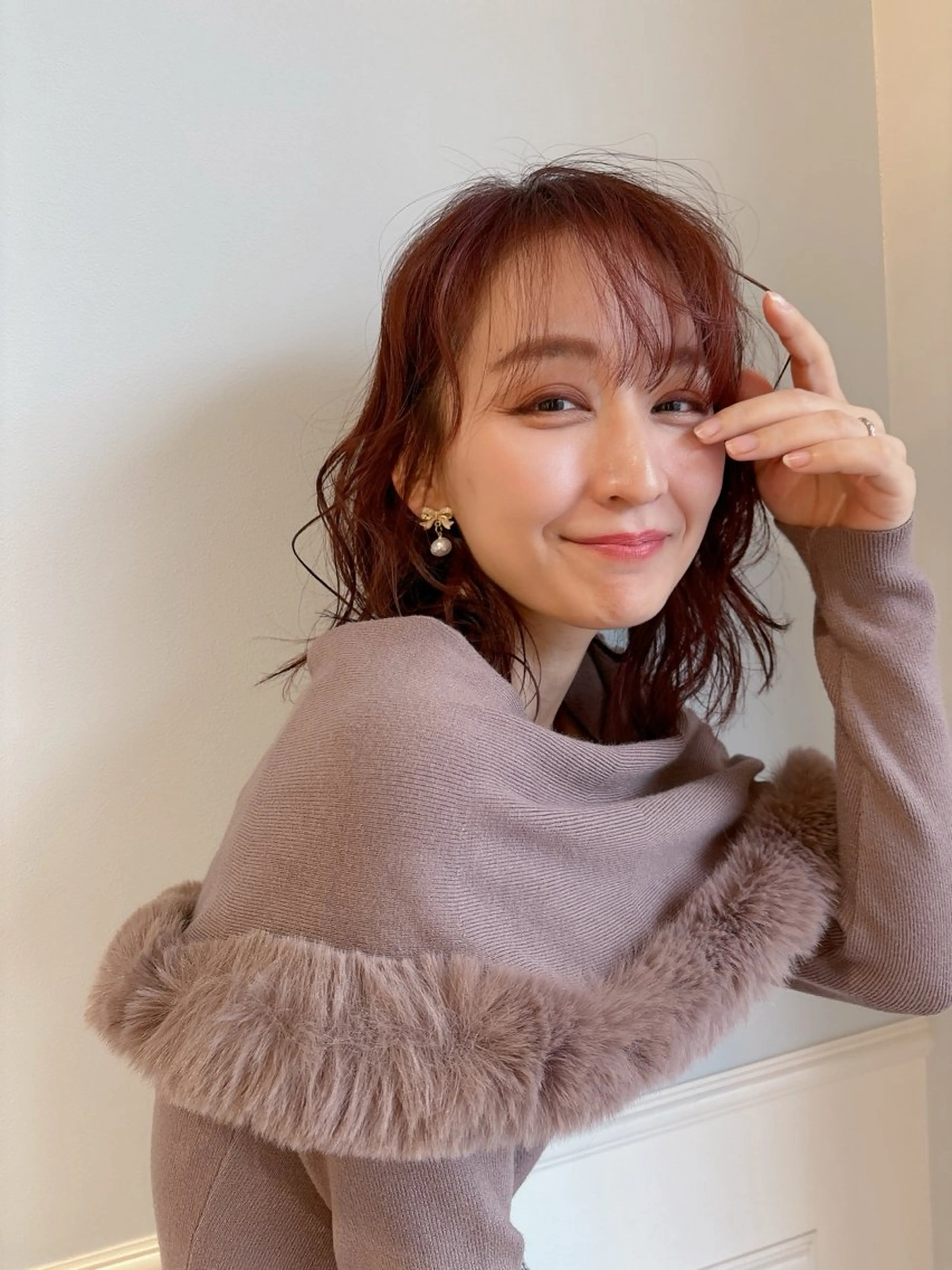 ミディアム くびれヘア カット 💐レイヤー/透明感 カラー💐智口彩香のヘアスタイル