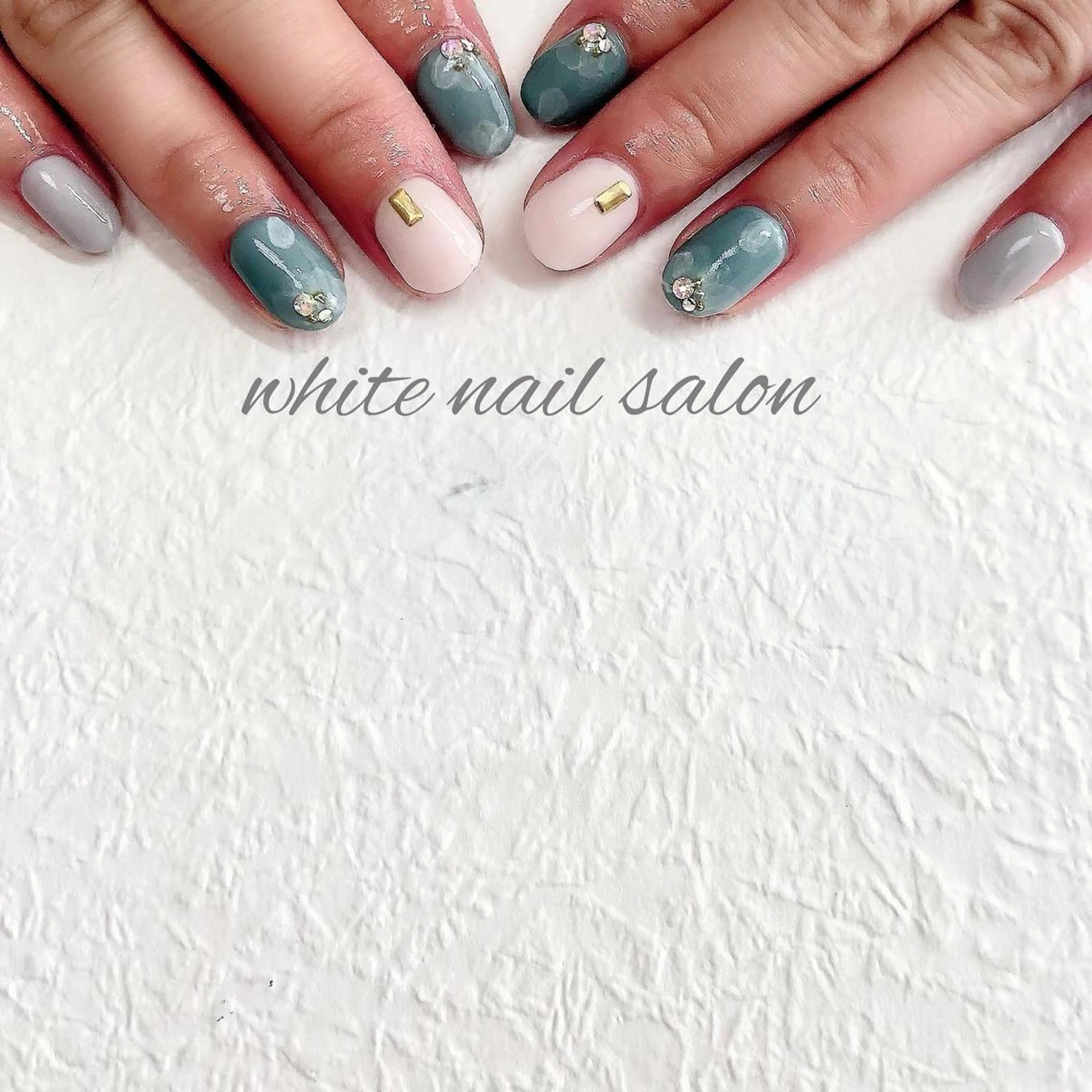 ネイル ジェルネイル ハードジェル 持ち込み ソフトジェル ハンドネイル white nail salonのネイルデザイン