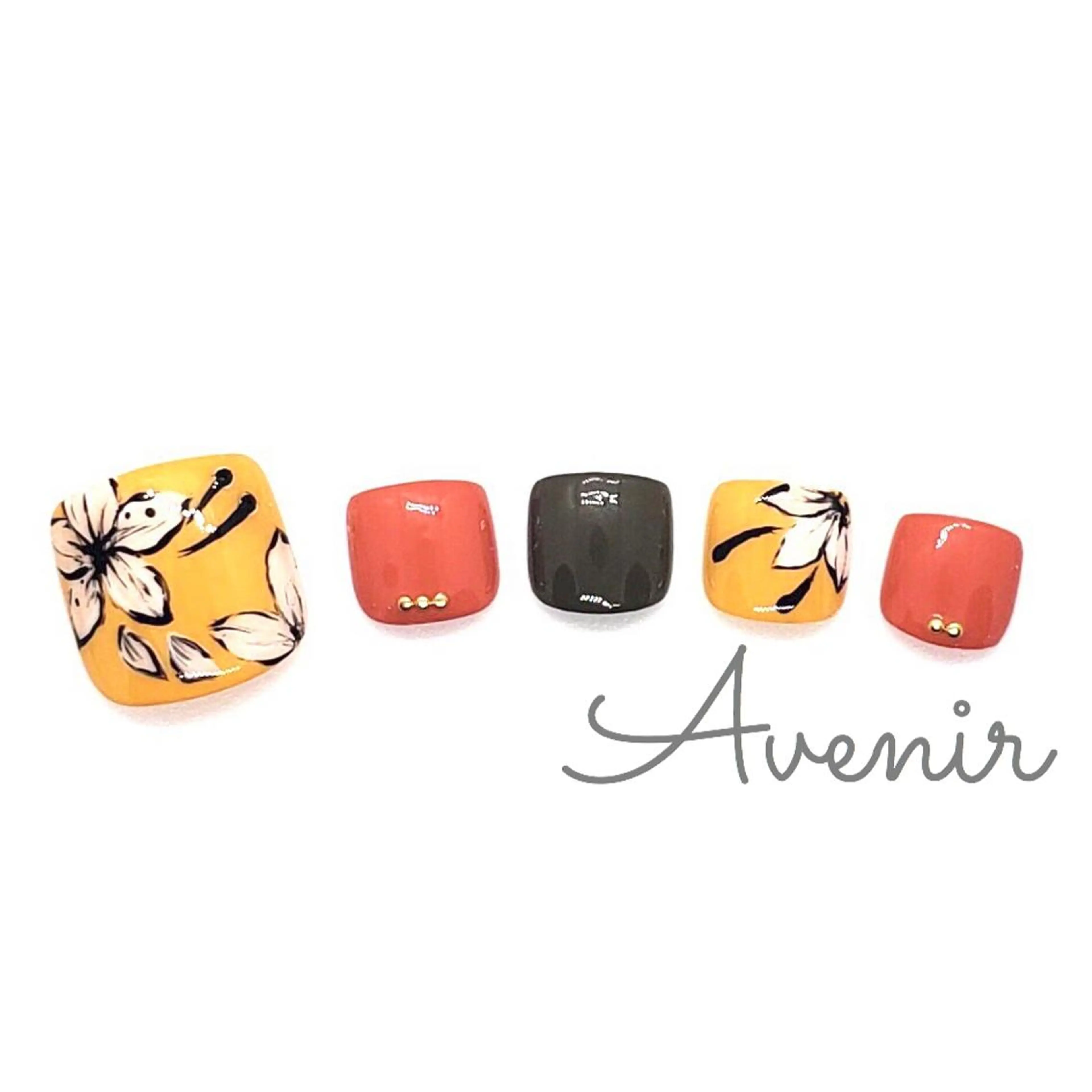 ネイル Avenir 表参道 nail＆eye予約のネイルデザイン