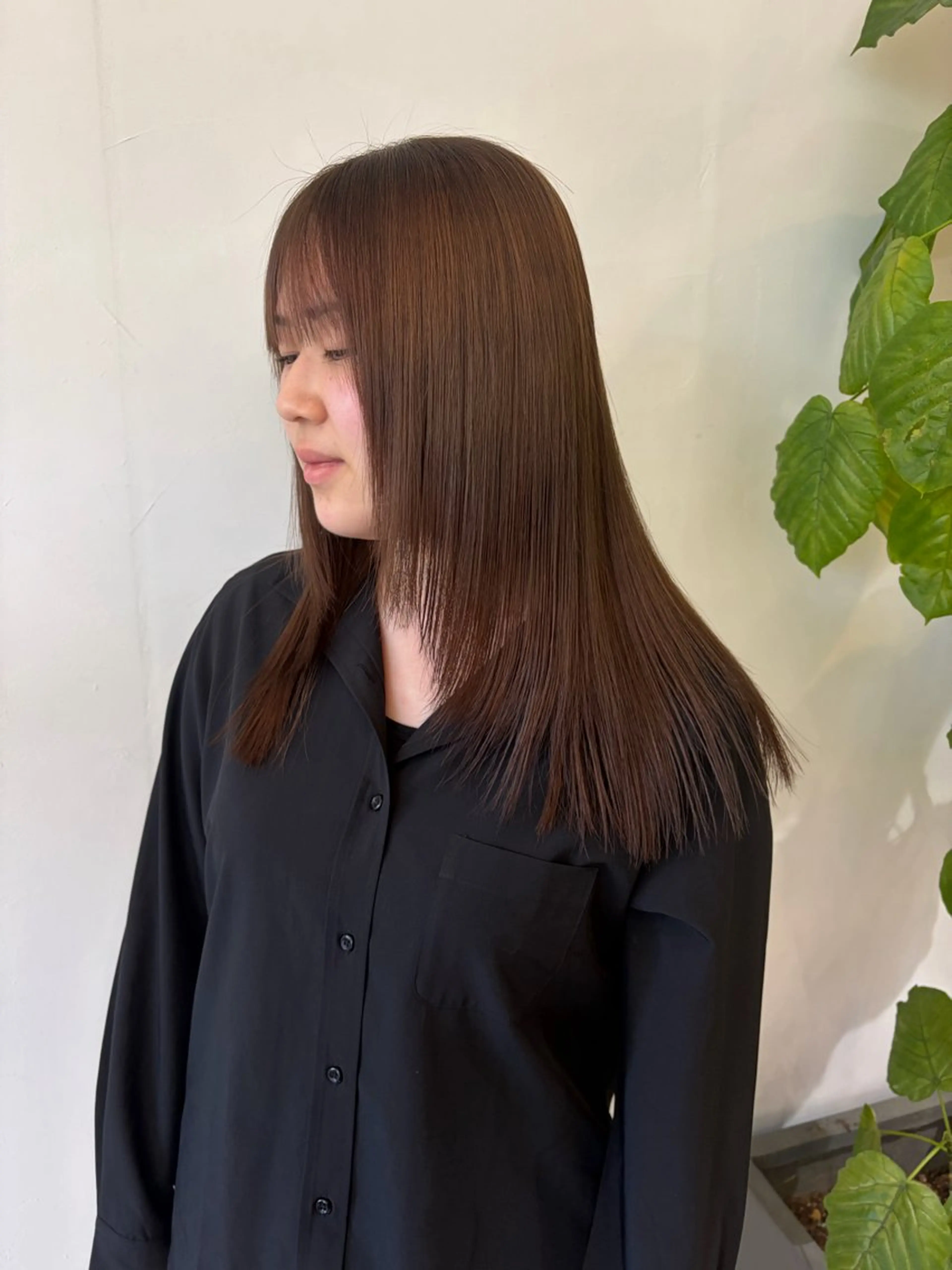 ロング カラー 塩崎 聖奈のヘアスタイル