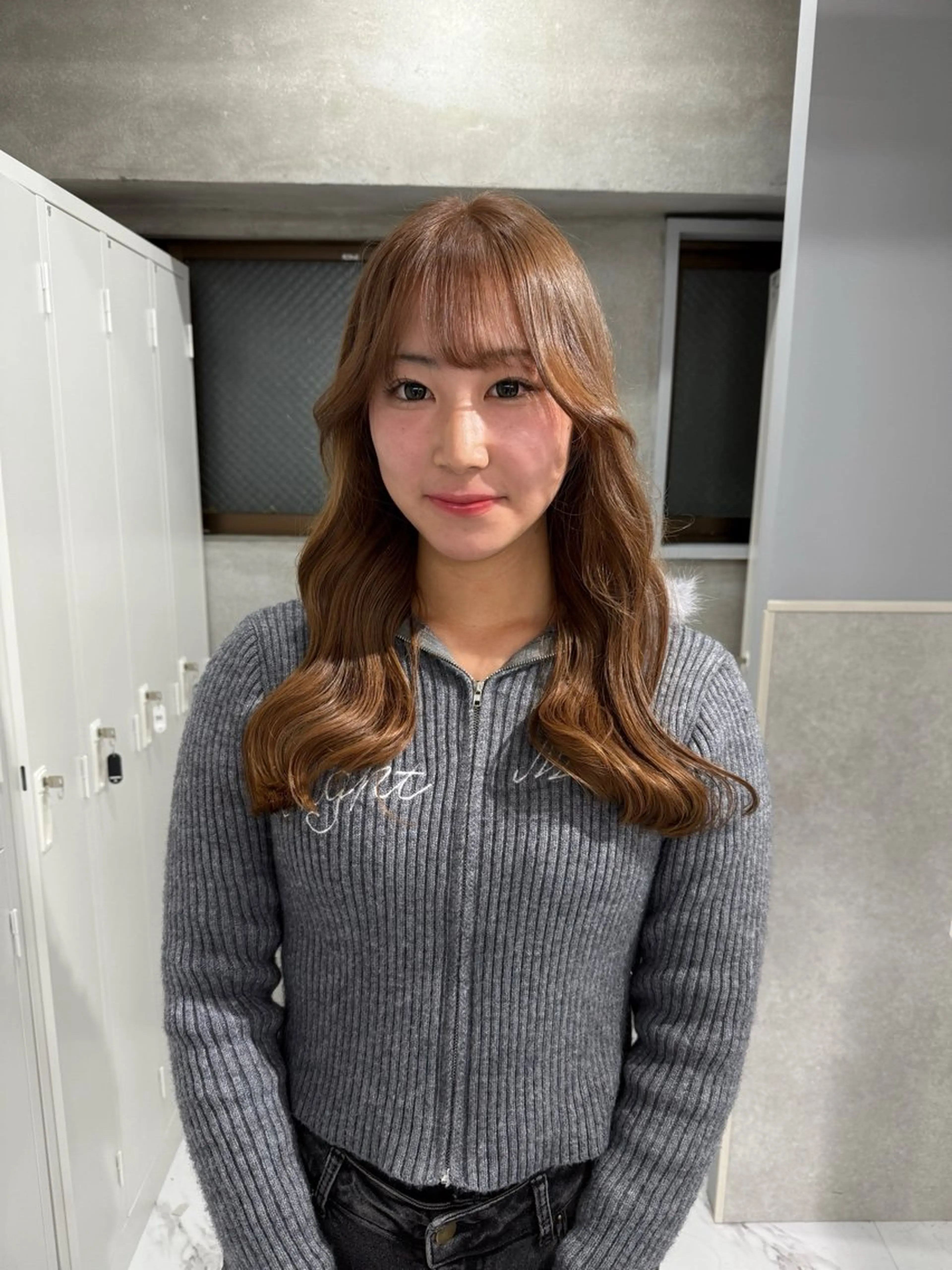 sena⌇ベージュ⌇ ブリーチなしWカラーのヘアスタイル