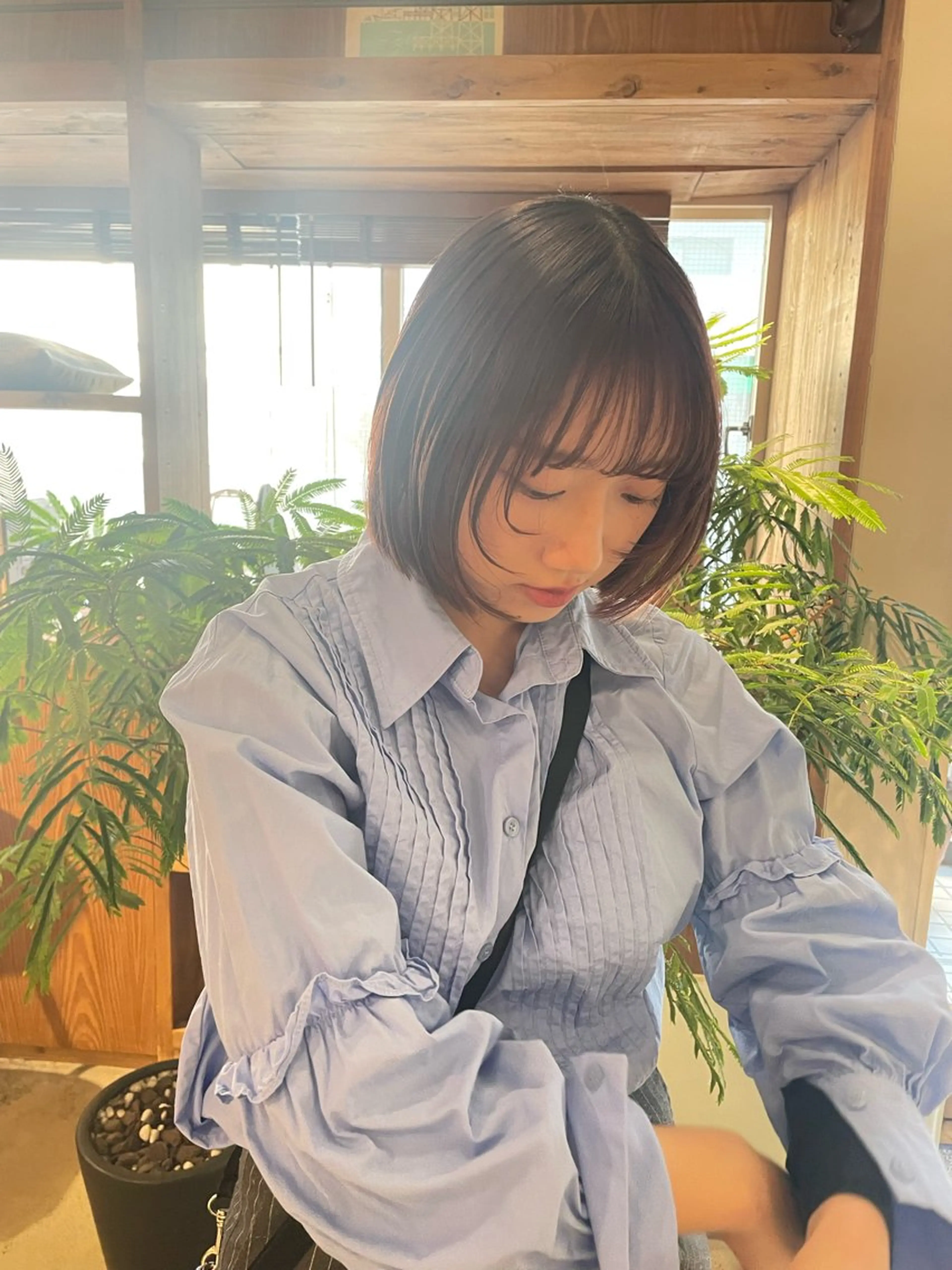 ミディアム ボブ 顔周りカット レイヤーカット カット 透明感カラー🫧/ レイヤー/髪質改善のヘアスタイル