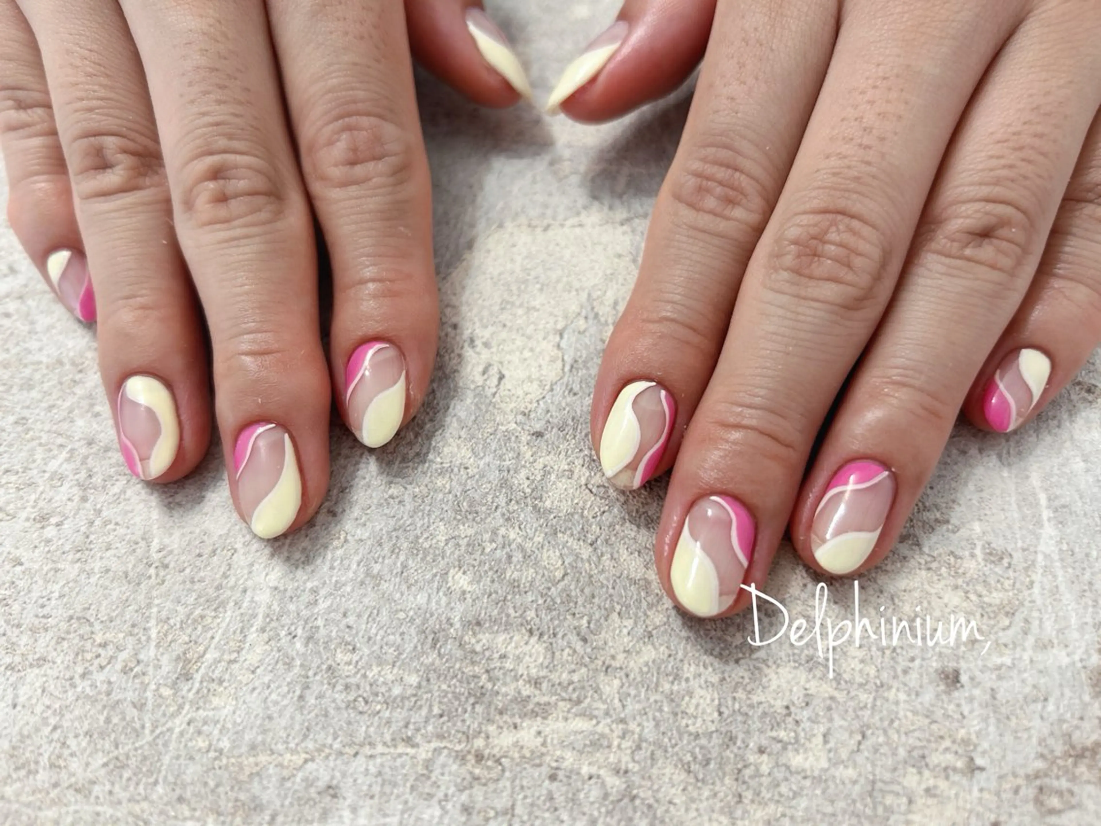 ネイル ジェルネイル パラジェル ハンドネイル 岡本 友恵のネイルデザイン