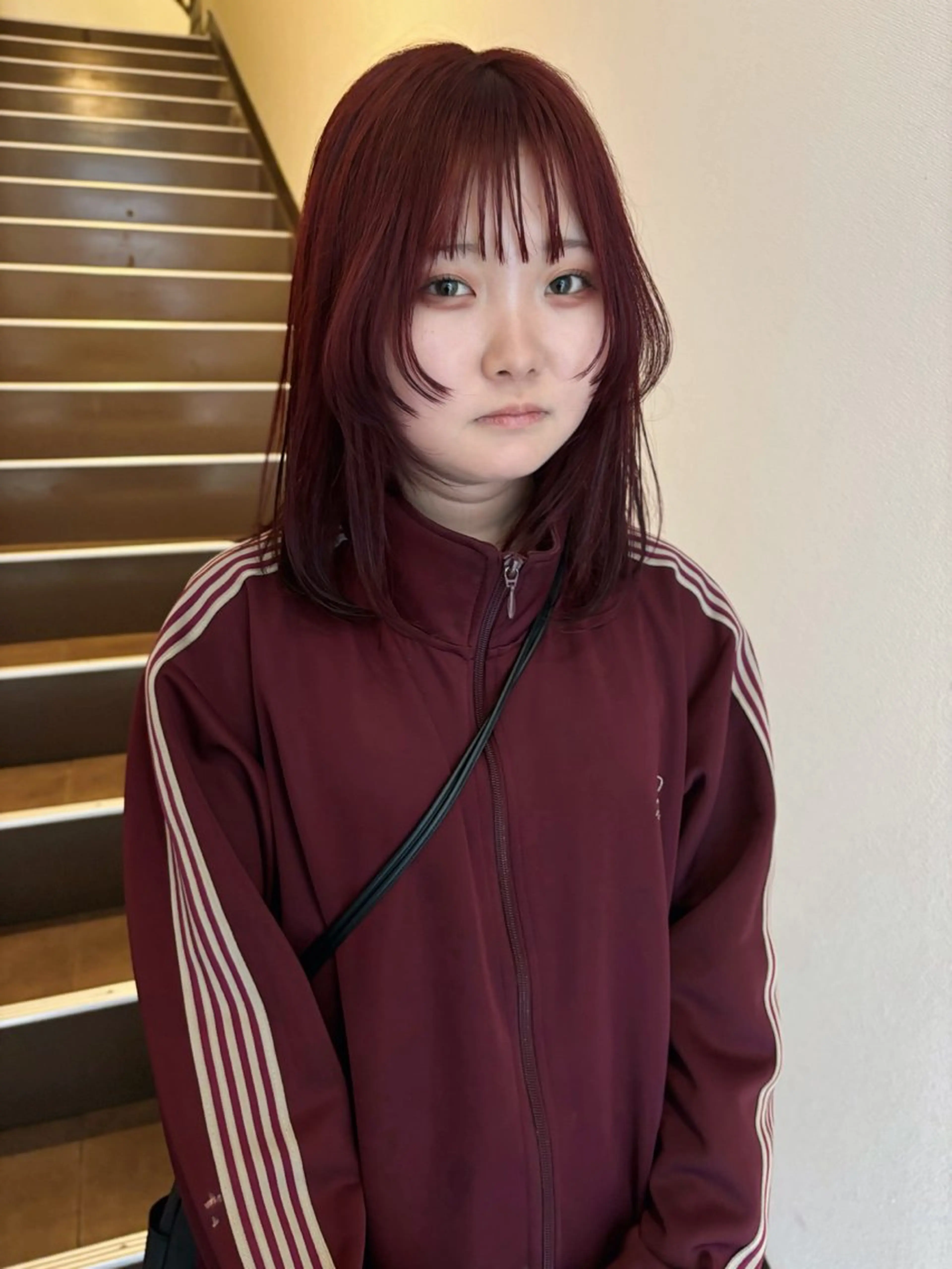 ミディアム カラー レッドカラー 顔周りカット デザインパーマ 藤田和樹のヘアスタイル