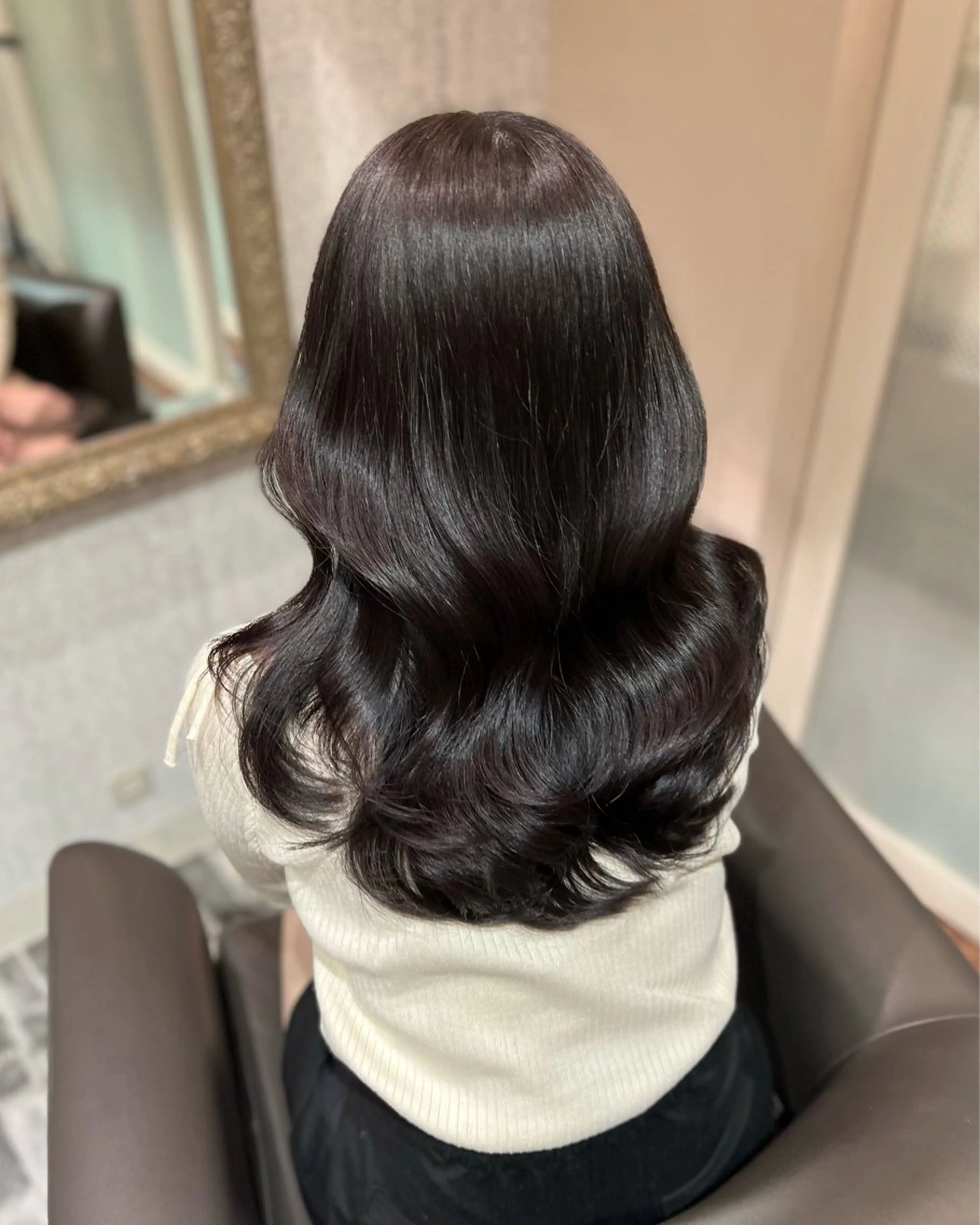 カラー 'AXIS 栄 Konomiのヘアスタイル