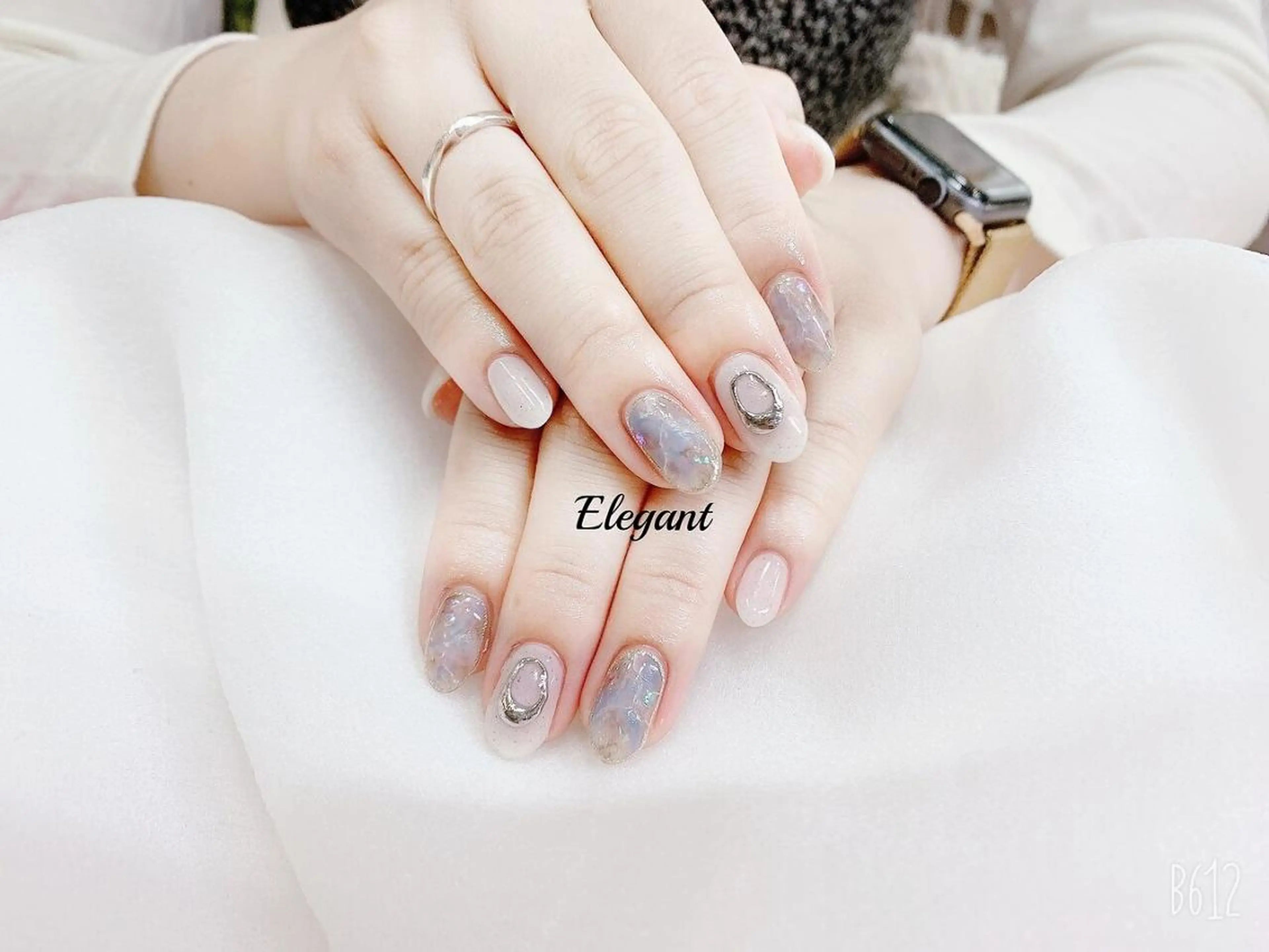 ネイル Elegant beautyのネイルデザイン