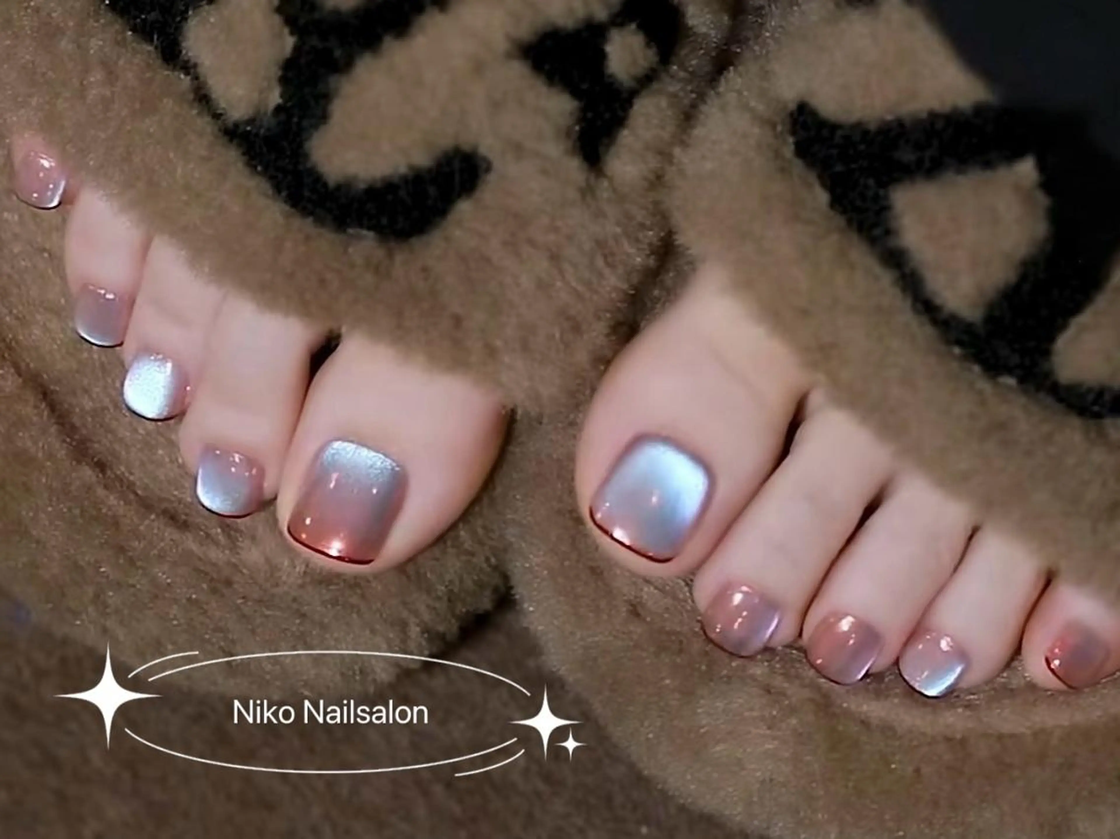 ネイル 長さ出し フットネイル フレンチネイル ジェルネイル ガラスフレンチ Nikoネイルサロン 本八幡店のネイルデザイン