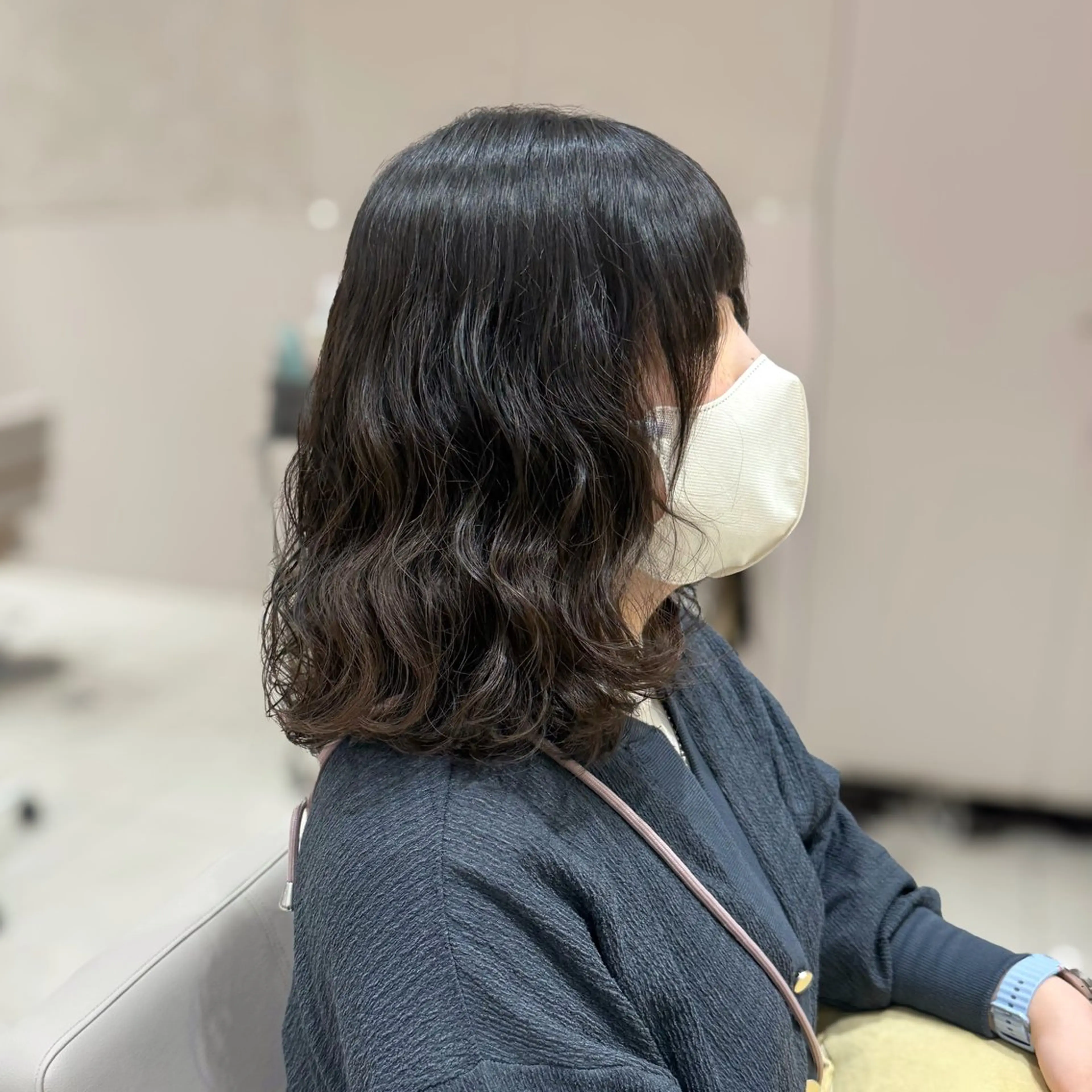 ミディアム パーマ カット ヘアカラー パーマ トリートメント 内田 志乃のヘアスタイル