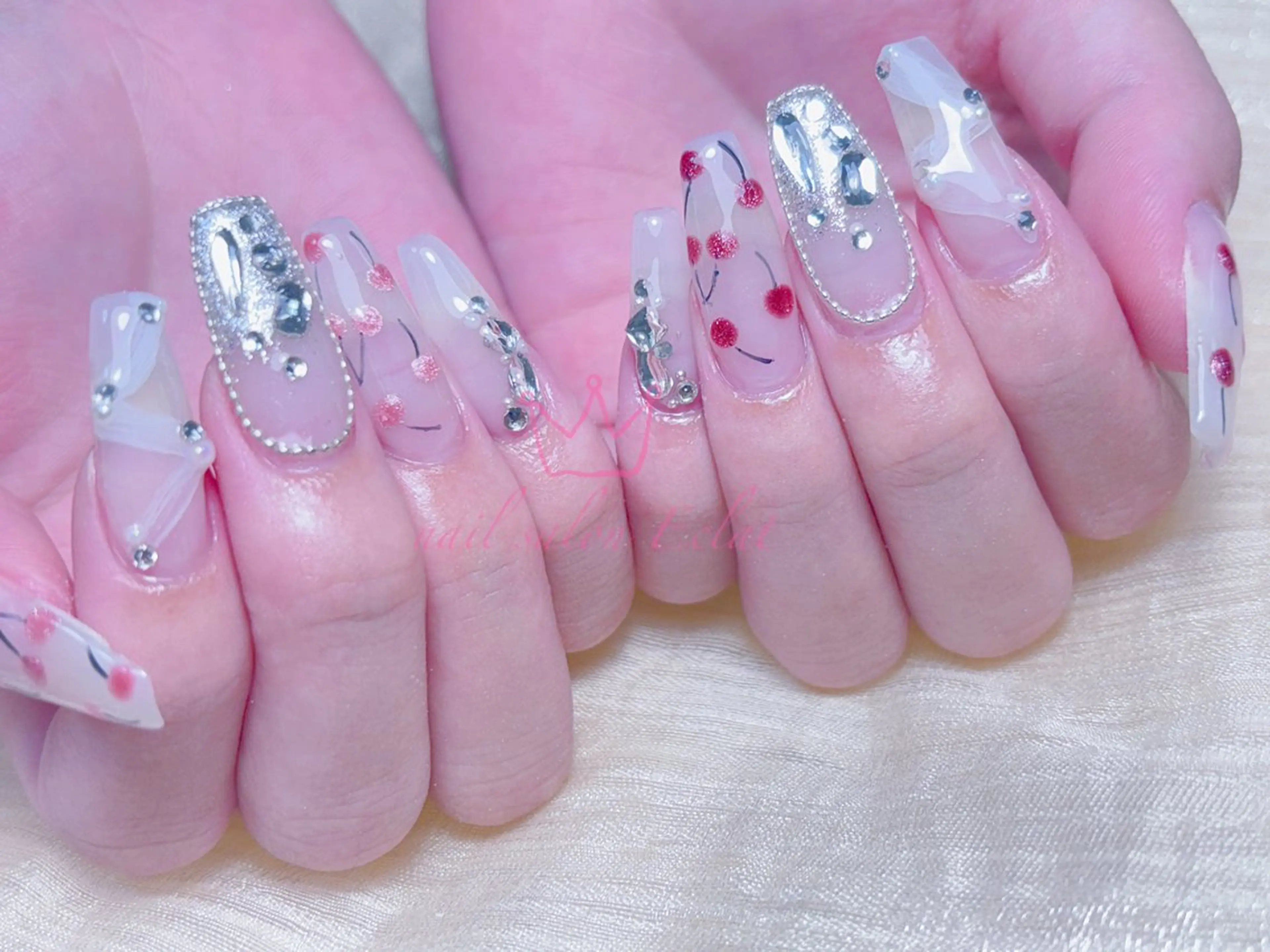 ネイル ハンドネイル ネイルサロンエクラ 🫧Shizukaのネイルデザイン