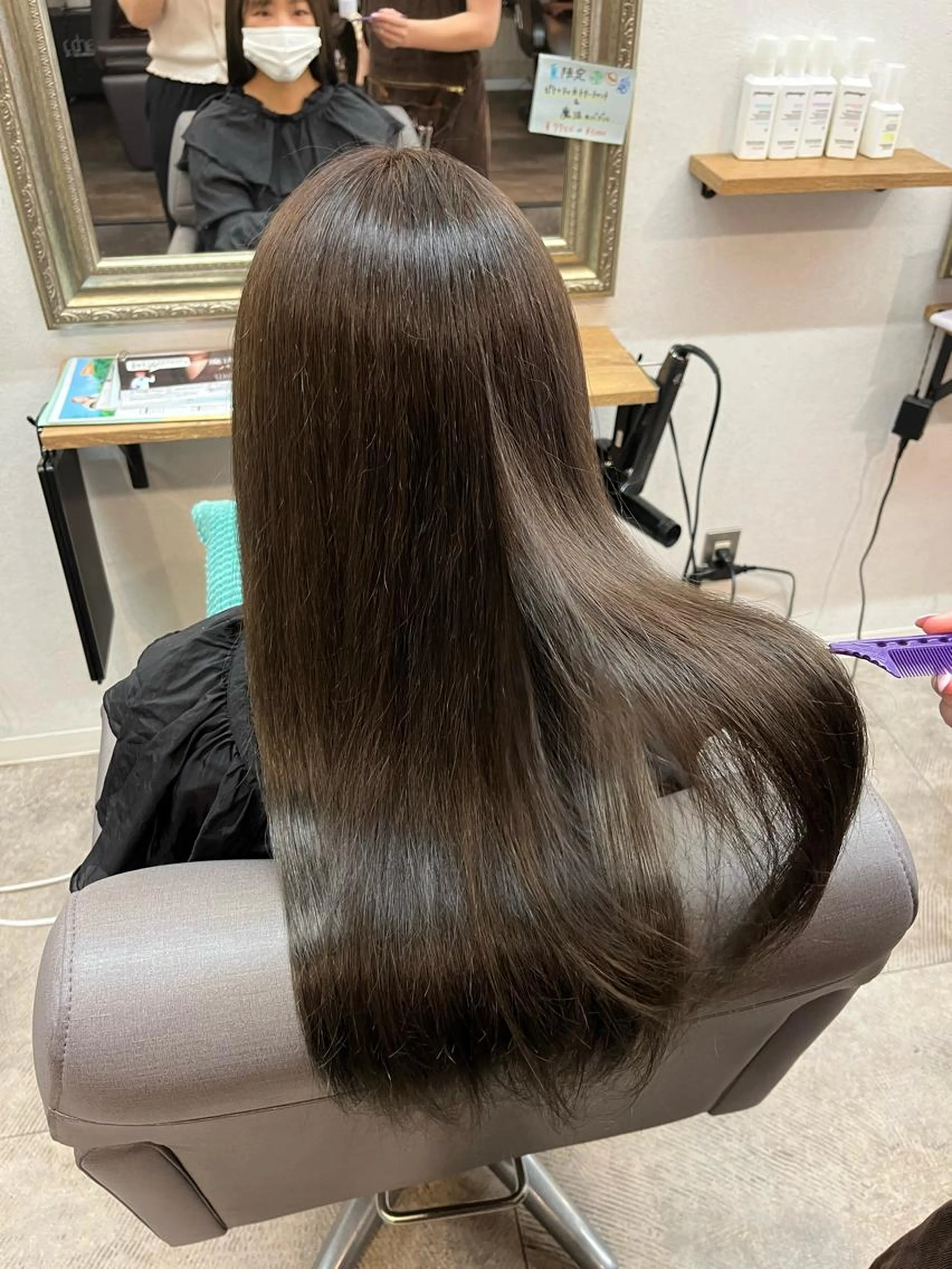 《酸熱トリートメント＋魔法のバブル》シャンプースタイリング込みの写真