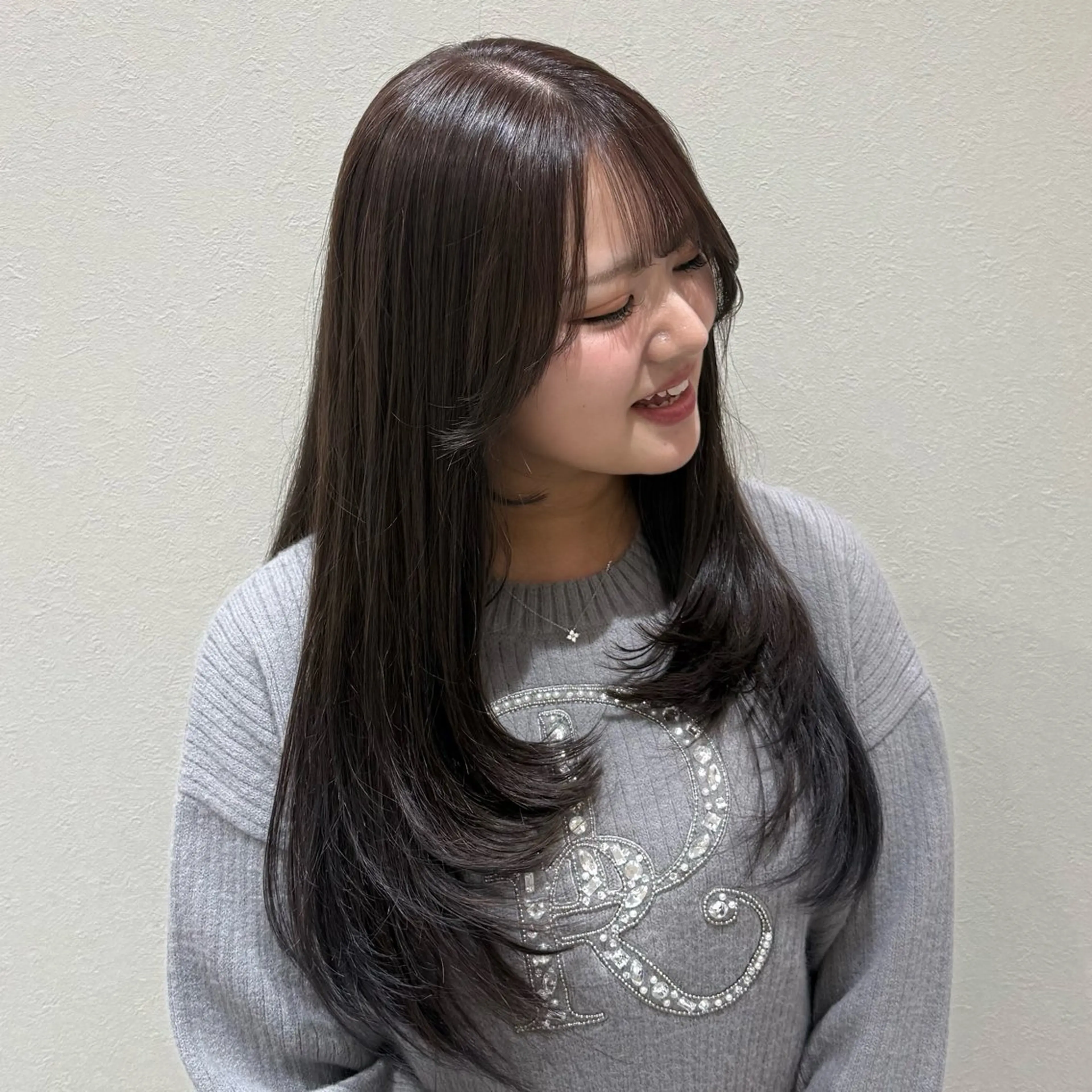 ロング カラー カット ヘアカラー 韓国レイヤー｜ 透明感カラー｜ココナのヘアスタイル