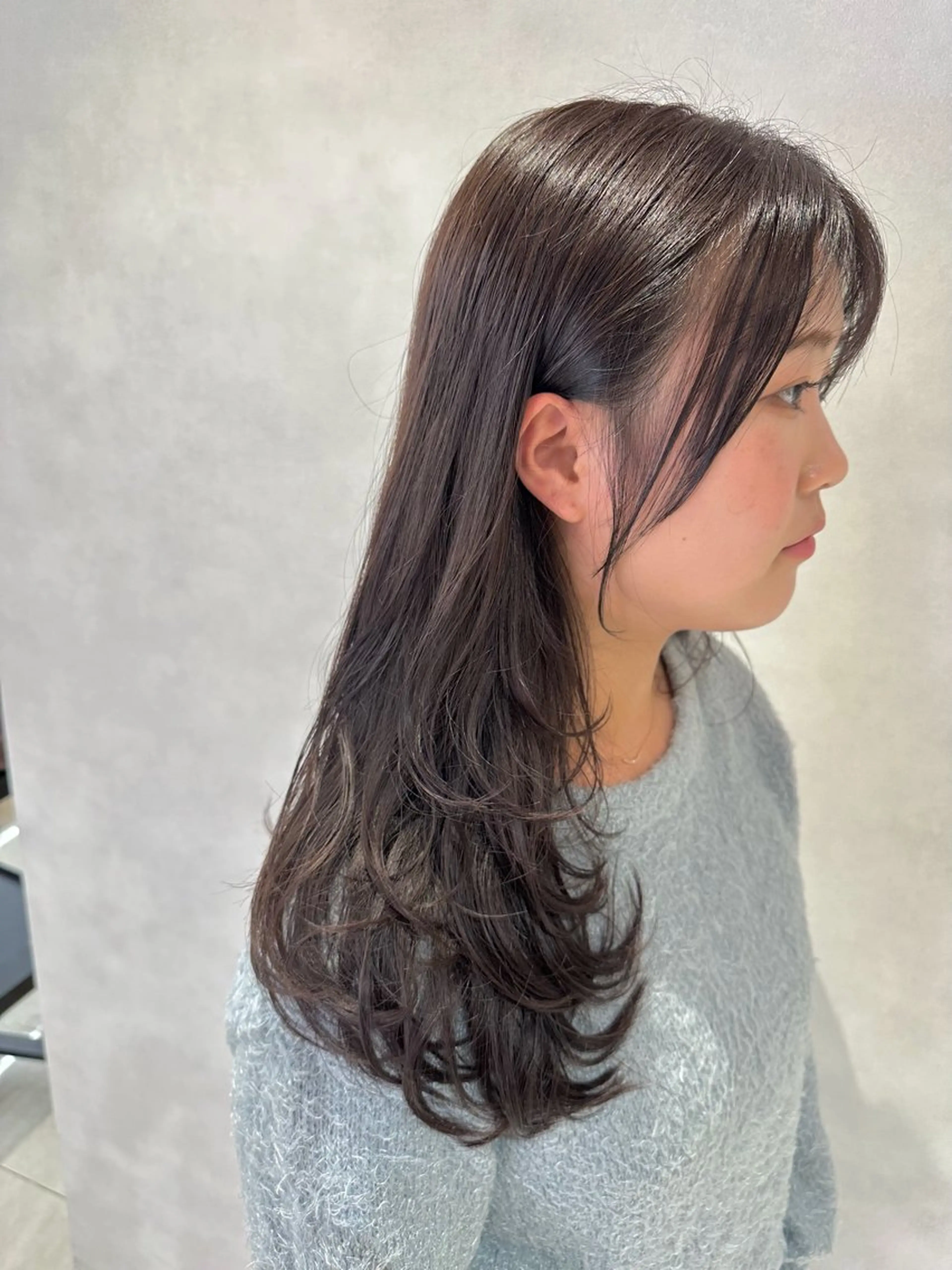 カラー ブリーチ 透明感カラー ダブルカラー ブリーチなしカラー 大人レイヤー& 透明感カラー💄のヘアスタイル